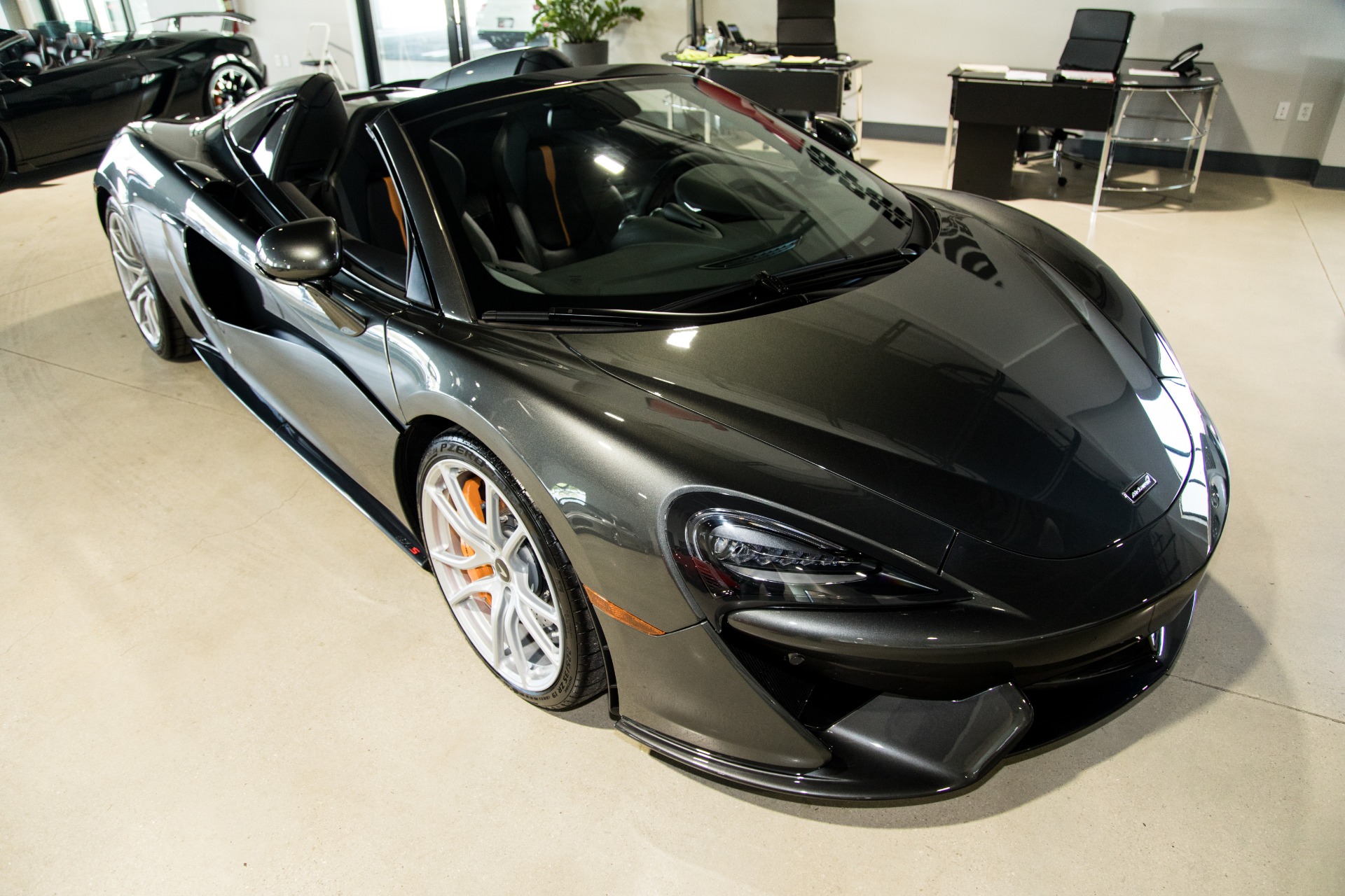 Used-2019-McLaren-570S-Spider