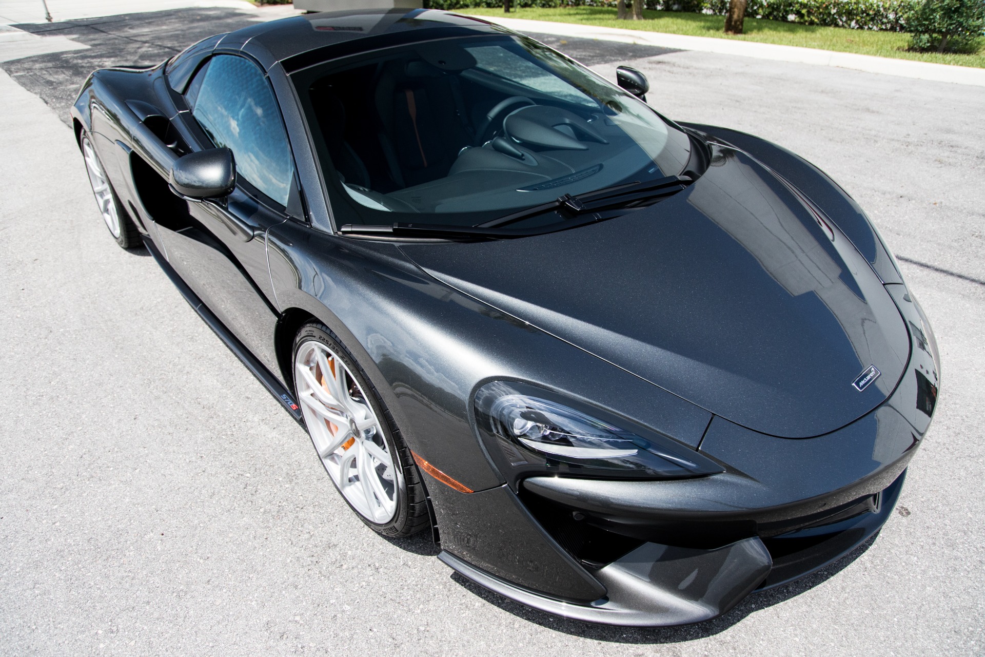 Used-2019-McLaren-570S-Spider