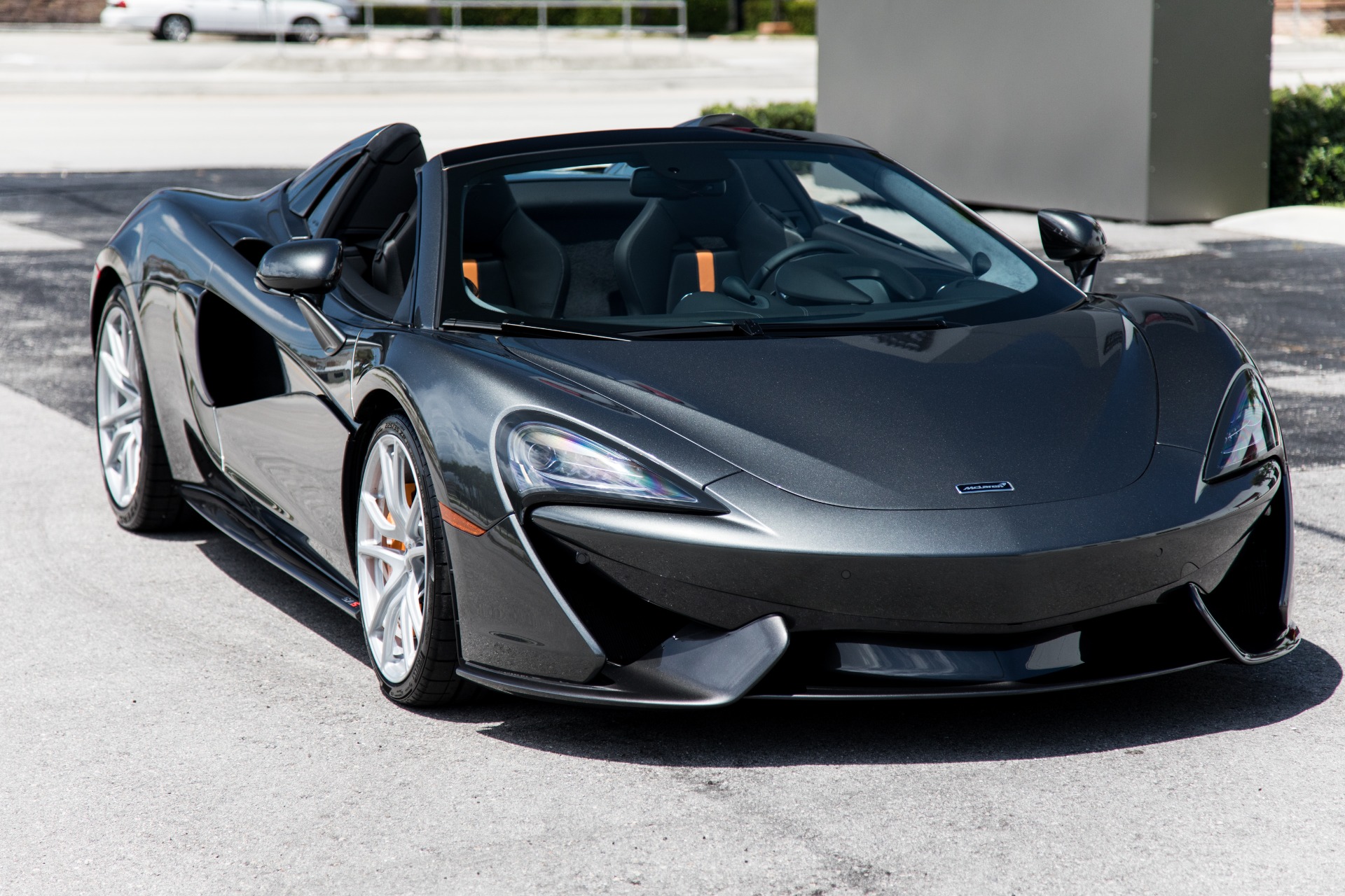 Used-2019-McLaren-570S-Spider