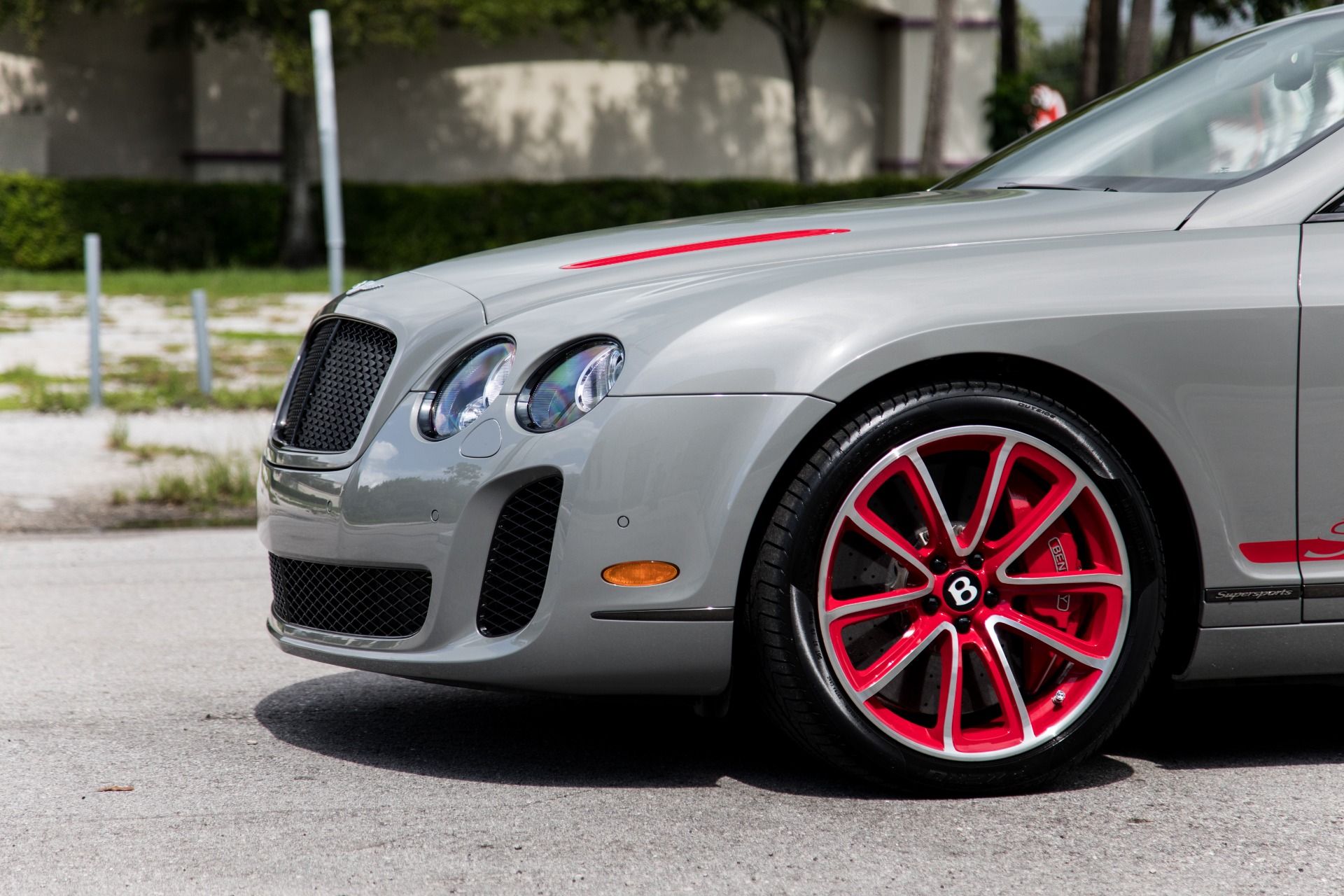 Used-2012-Bentley-Continental-Supersports-ISR