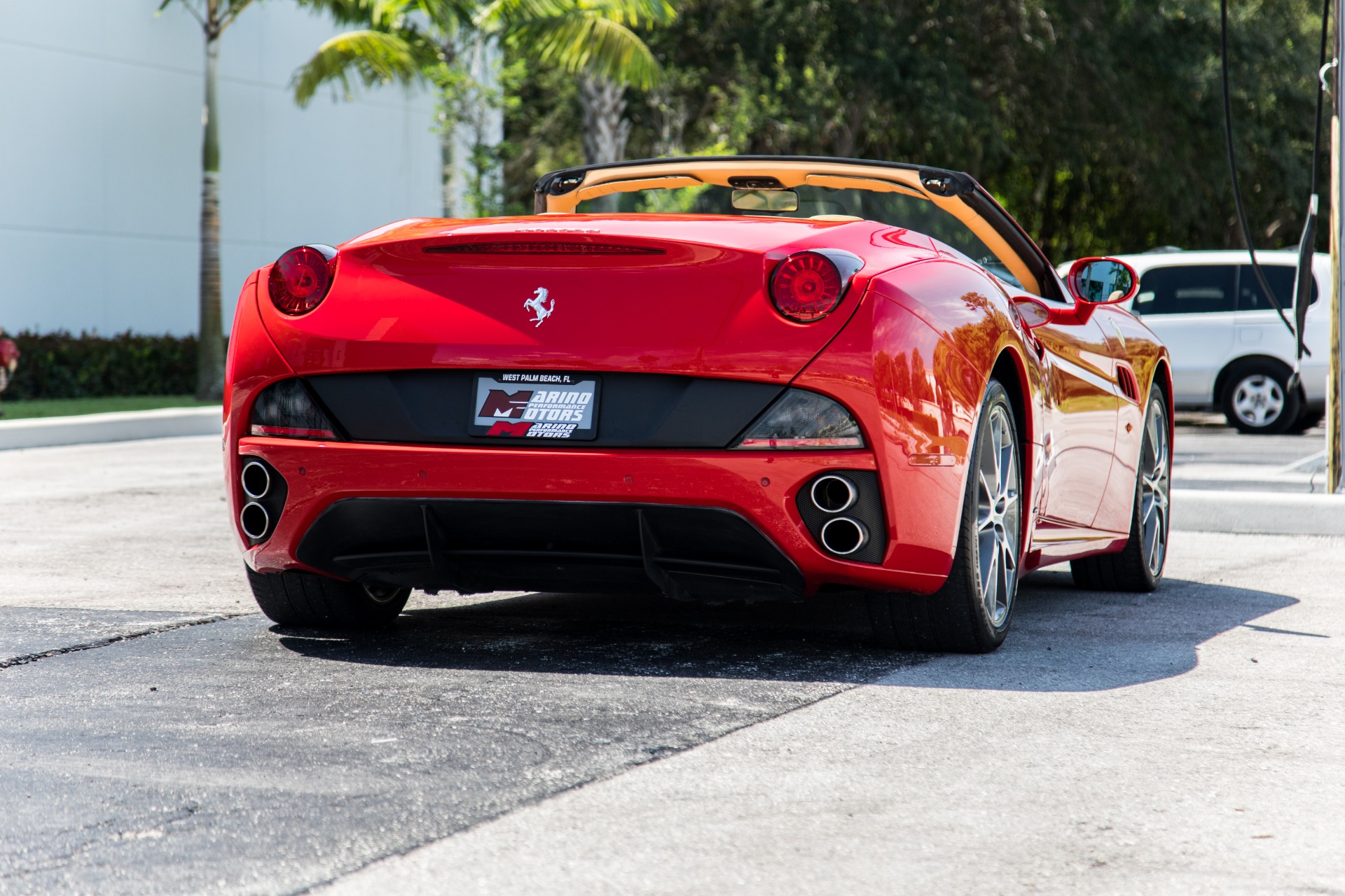 Used-2013-Ferrari-California