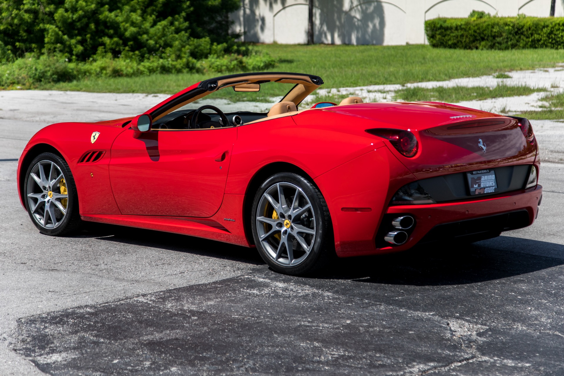 Used-2013-Ferrari-California