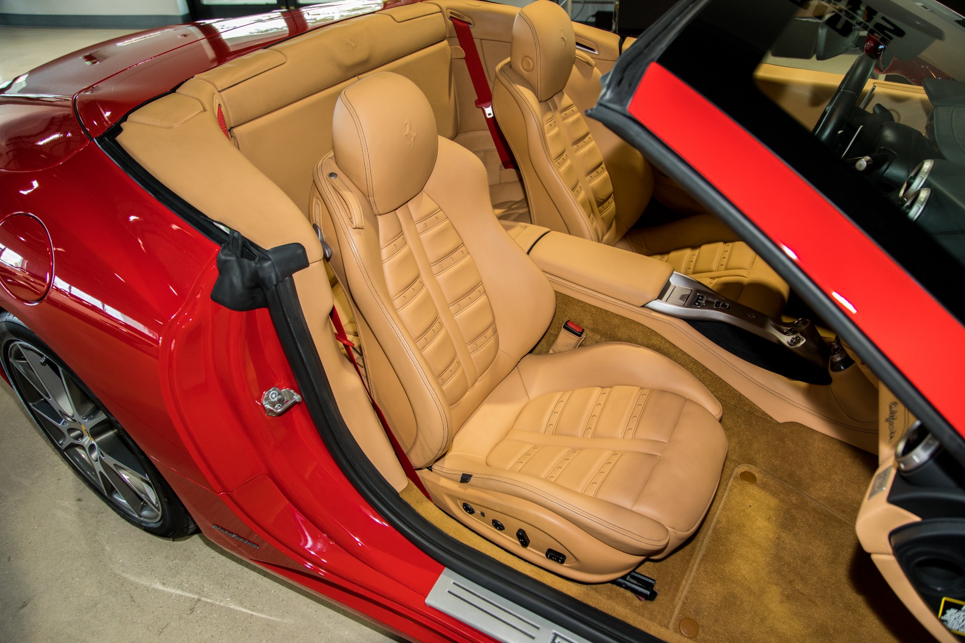Used-2013-Ferrari-California
