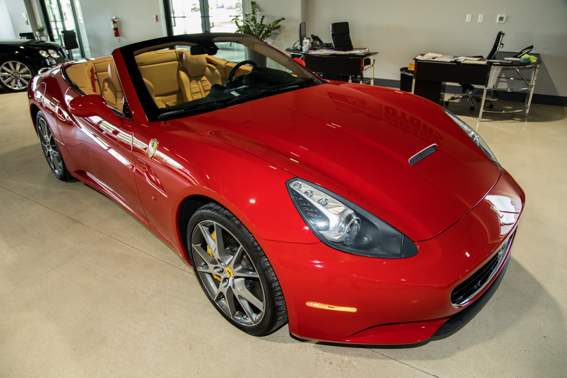 Used-2013-Ferrari-California