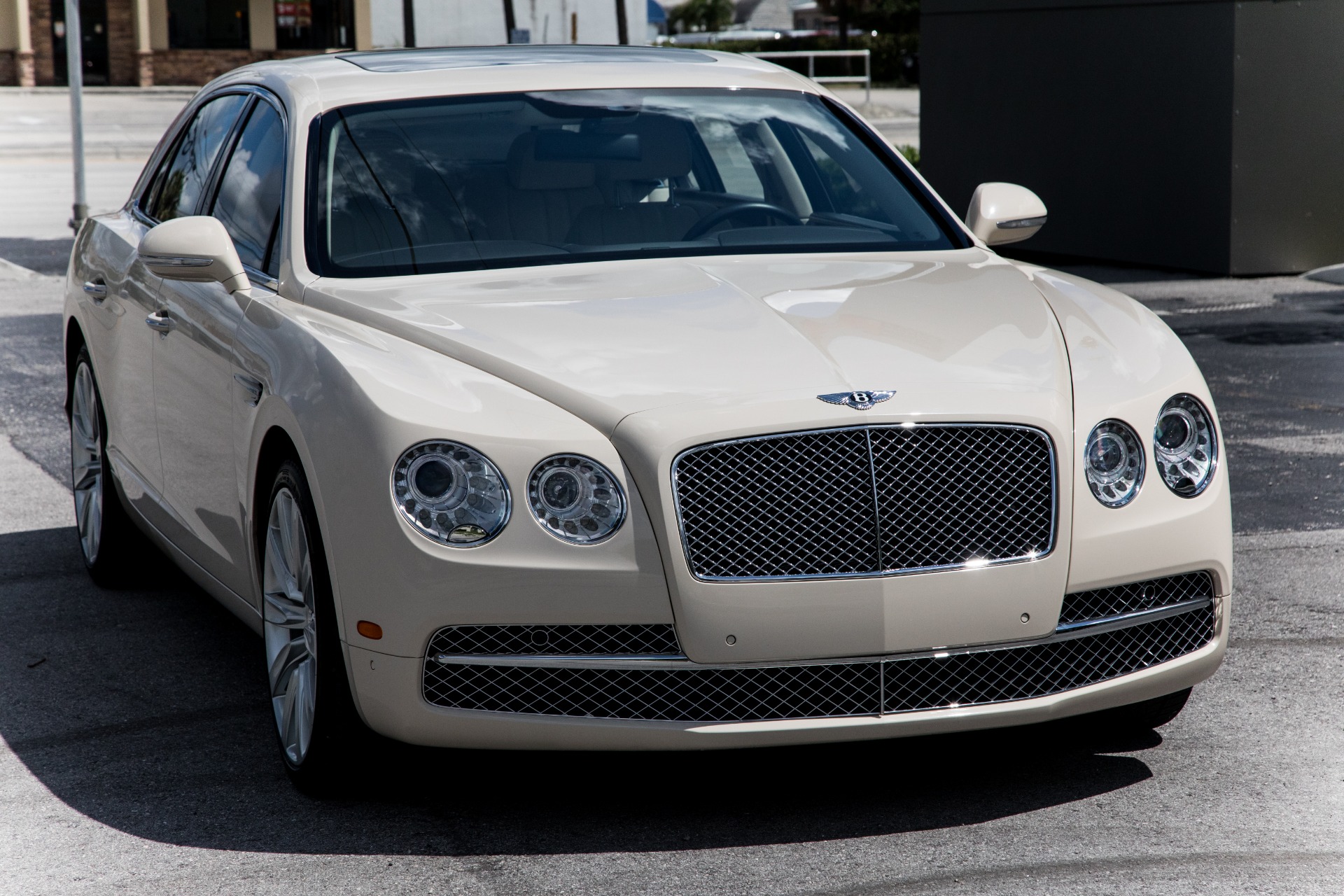 Used-2014-Bentley-Flying-Spur