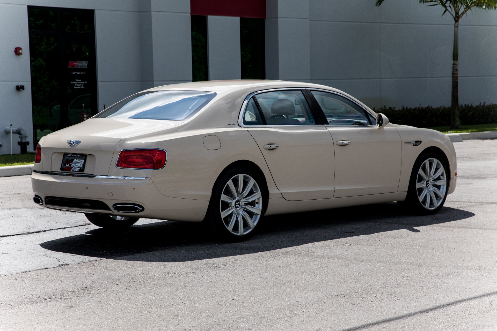 Used-2014-Bentley-Flying-Spur
