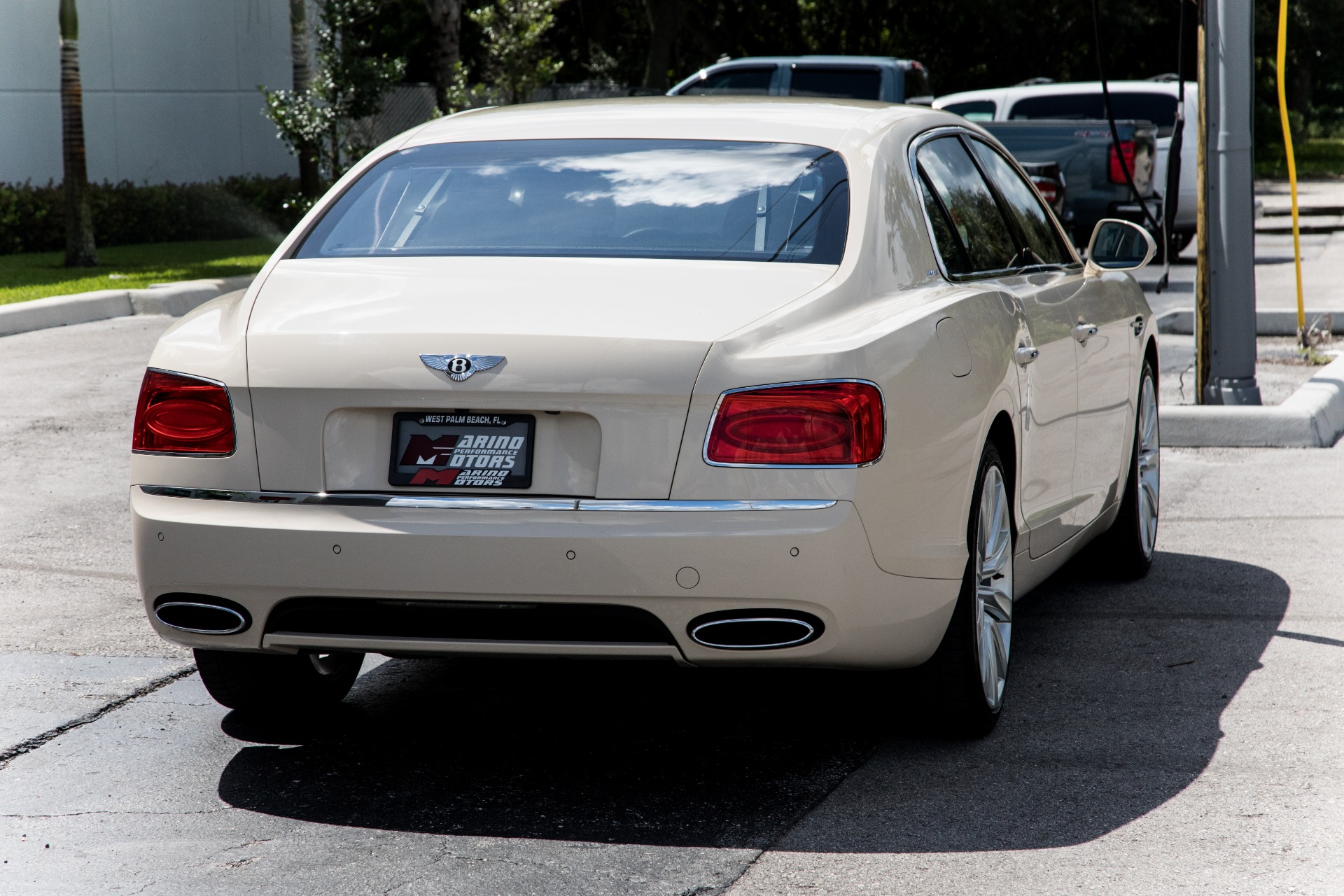 Used-2014-Bentley-Flying-Spur