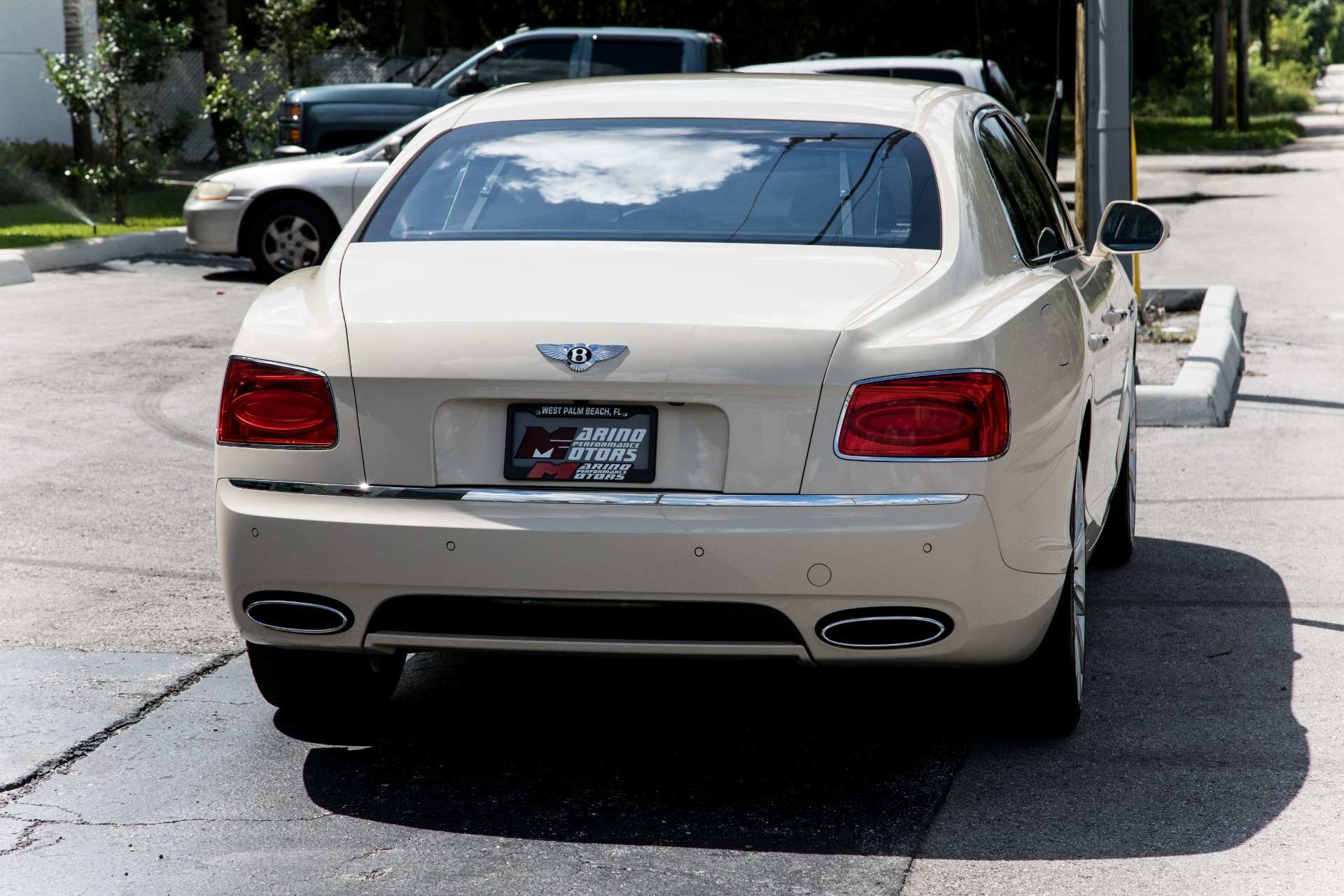 Used-2014-Bentley-Flying-Spur