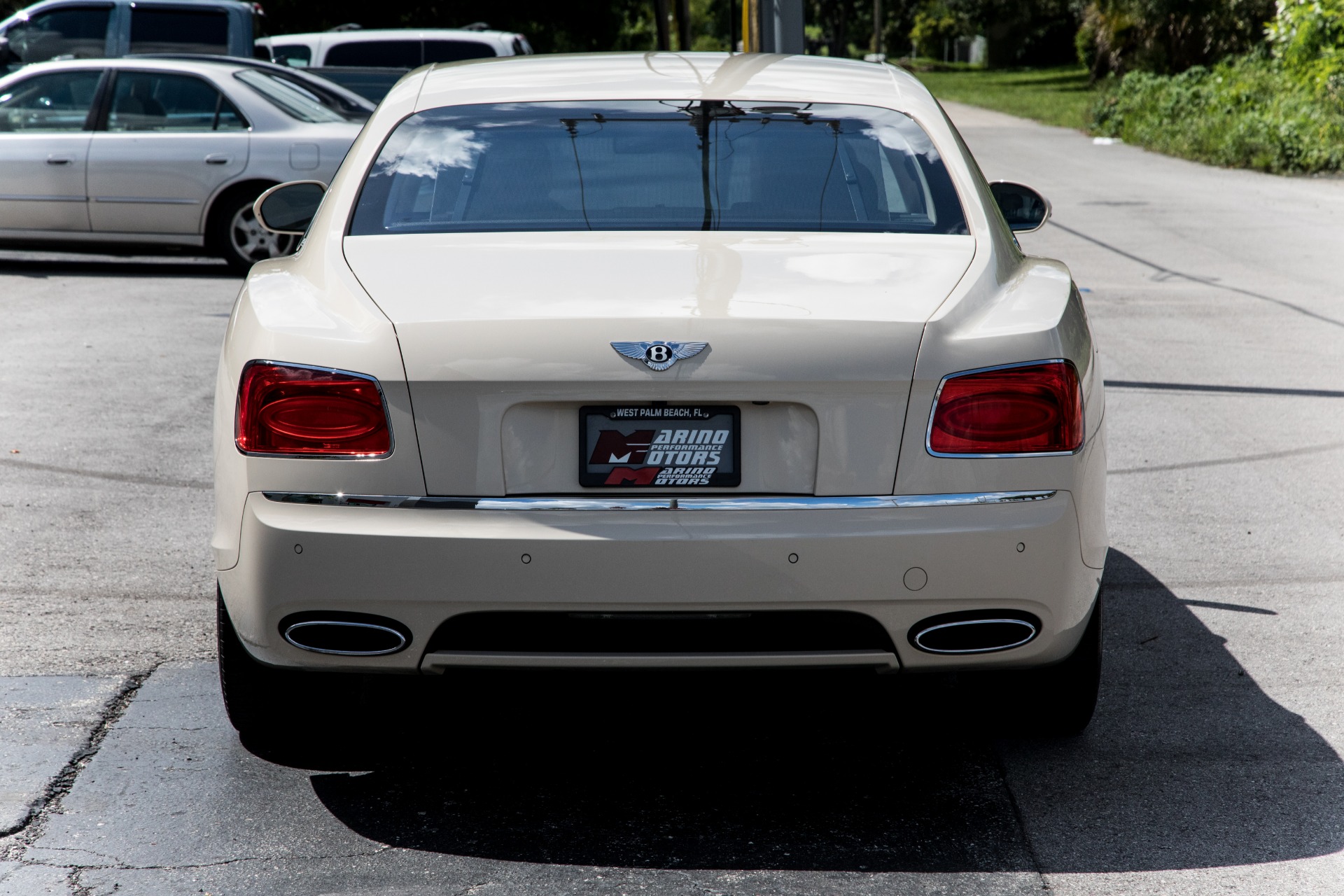 Used-2014-Bentley-Flying-Spur
