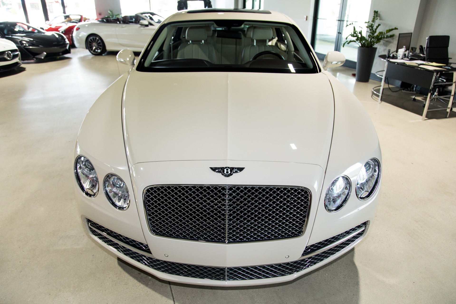 Used-2014-Bentley-Flying-Spur