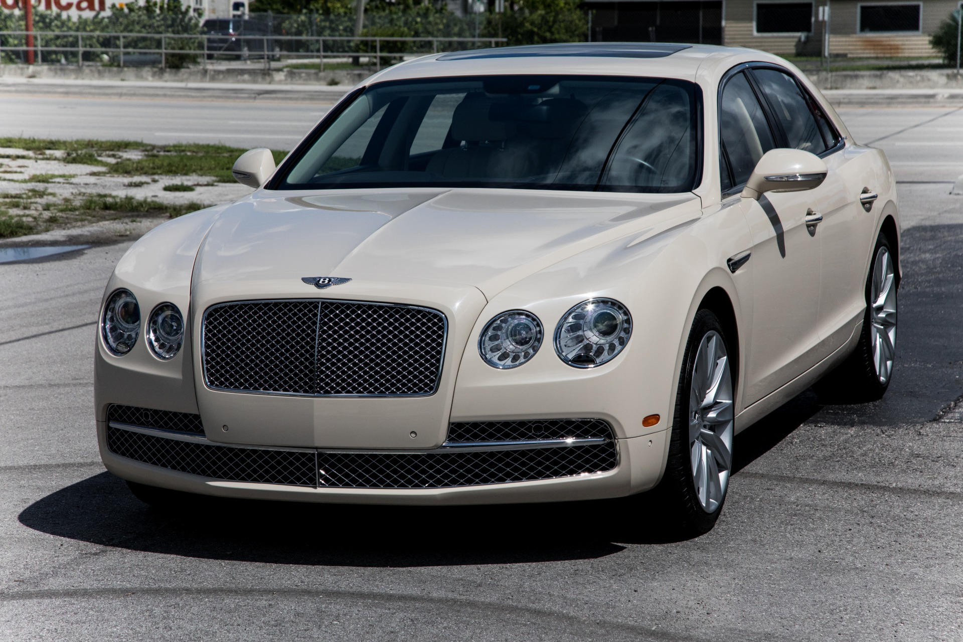 Used-2014-Bentley-Flying-Spur