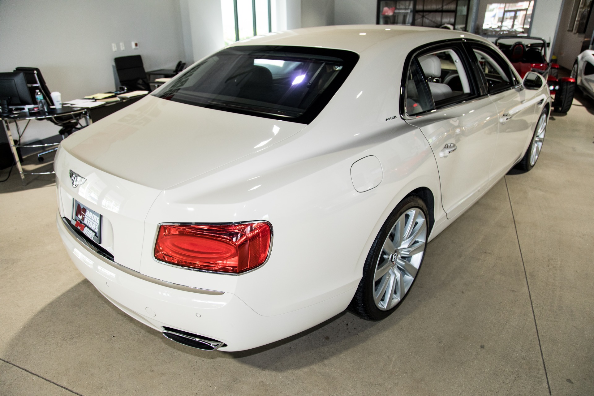 Used-2014-Bentley-Flying-Spur