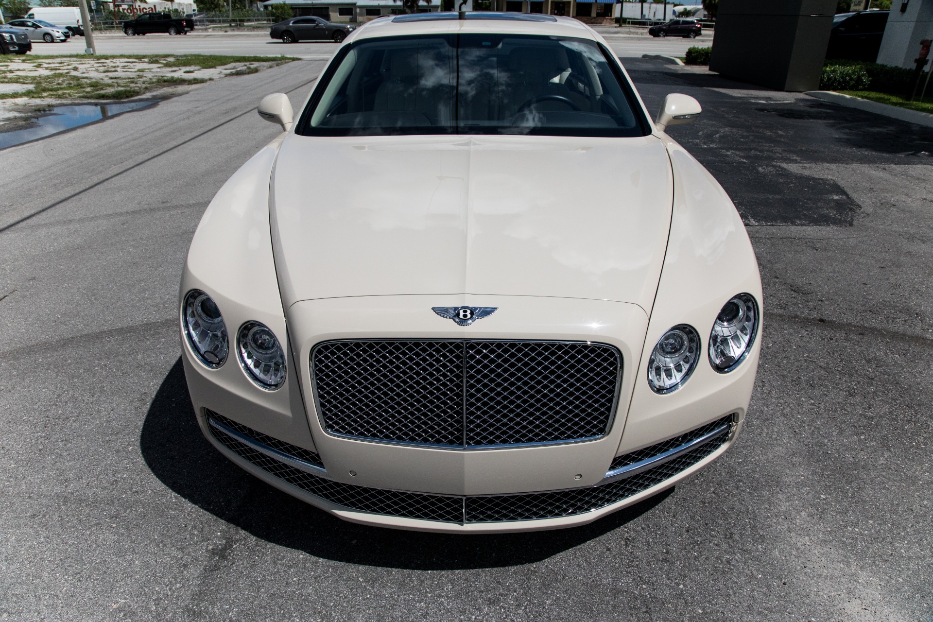 Used-2014-Bentley-Flying-Spur