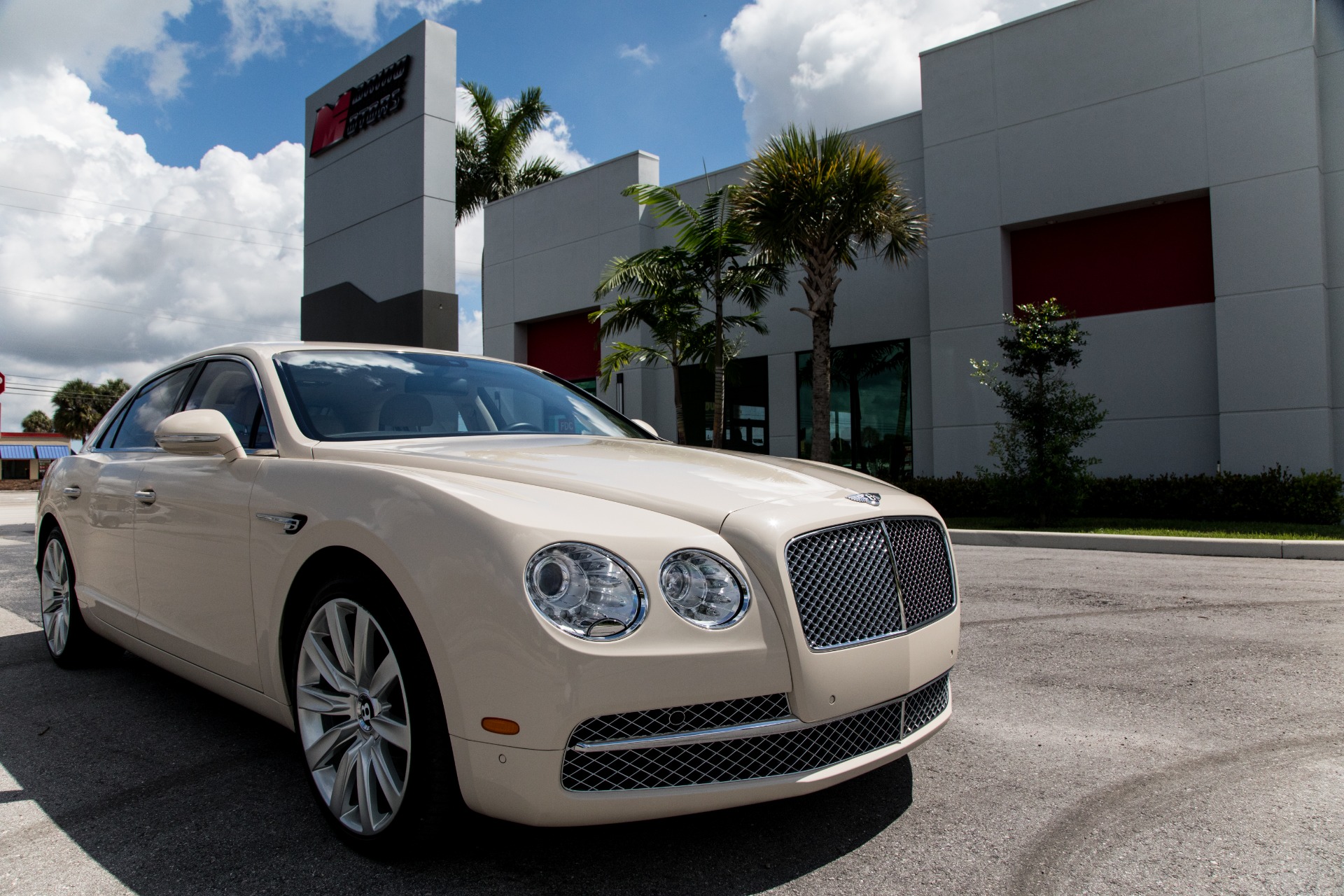 Used-2014-Bentley-Flying-Spur