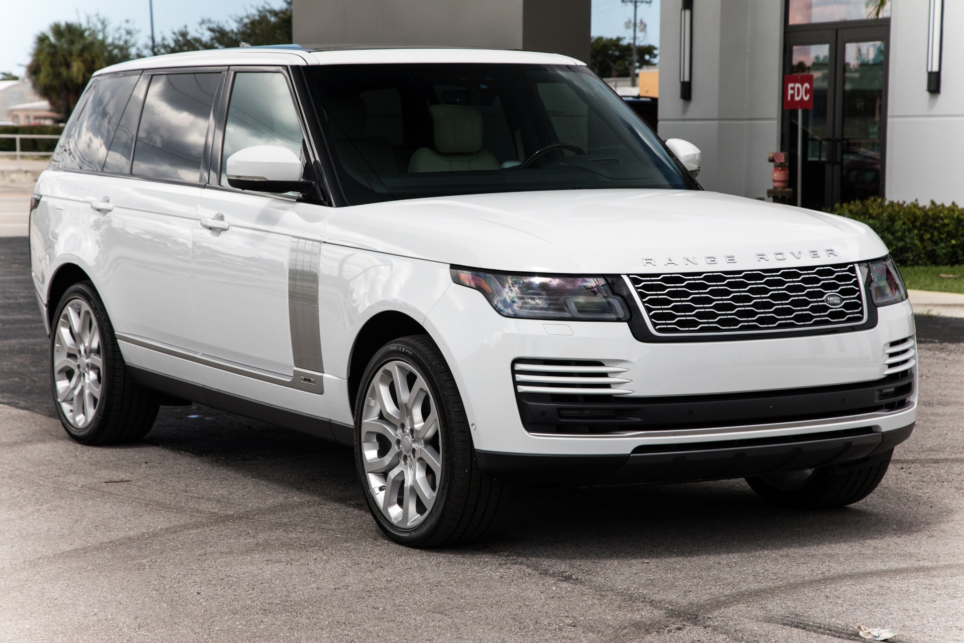 Used-2018-Land-Rover-Range-Rover-Supercharged-LWB