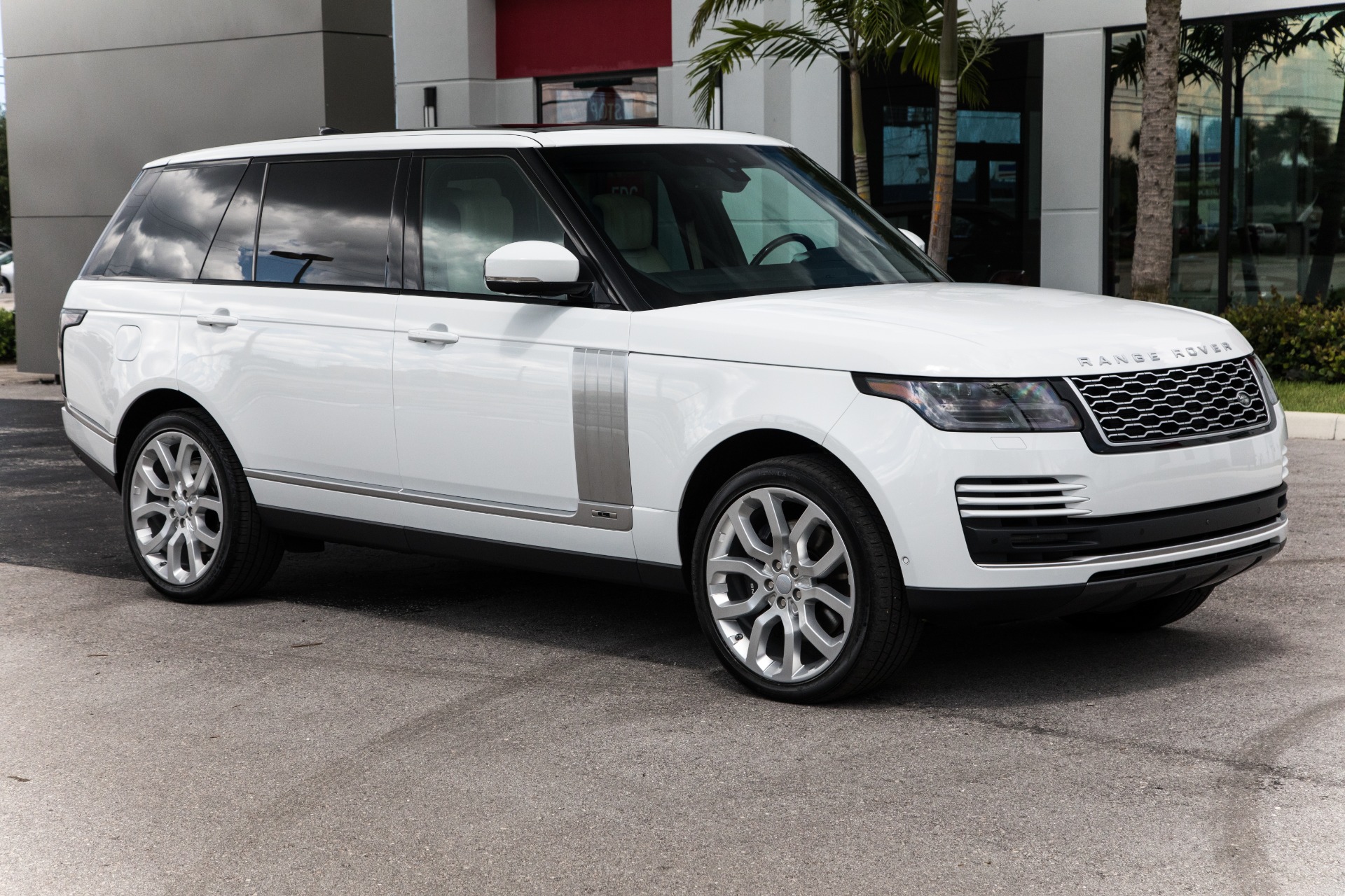 Used-2018-Land-Rover-Range-Rover-Supercharged-LWB