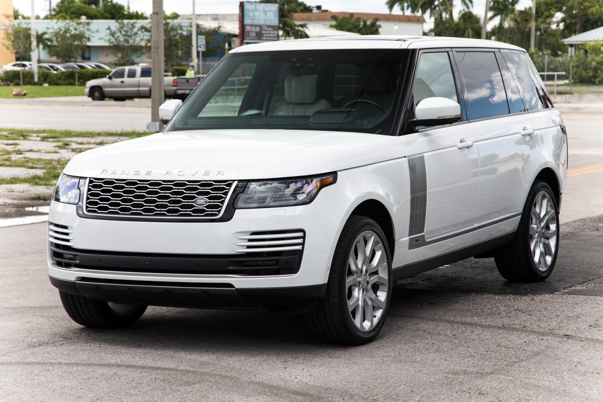 Used-2018-Land-Rover-Range-Rover-Supercharged-LWB