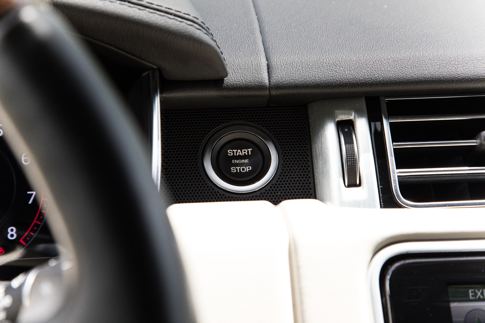 Used-2018-Land-Rover-Range-Rover-Supercharged-LWB