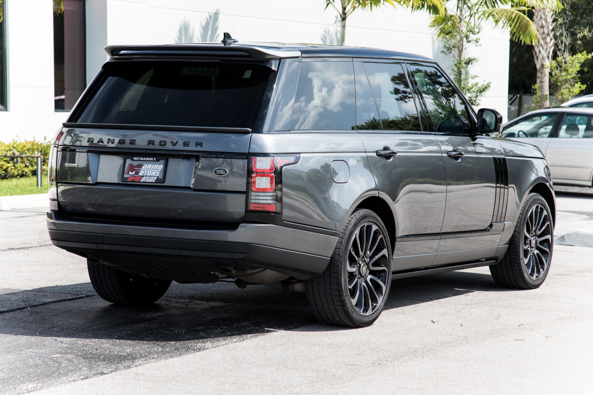 Used-2016-Land-Rover-Range-Rover-Supercharged