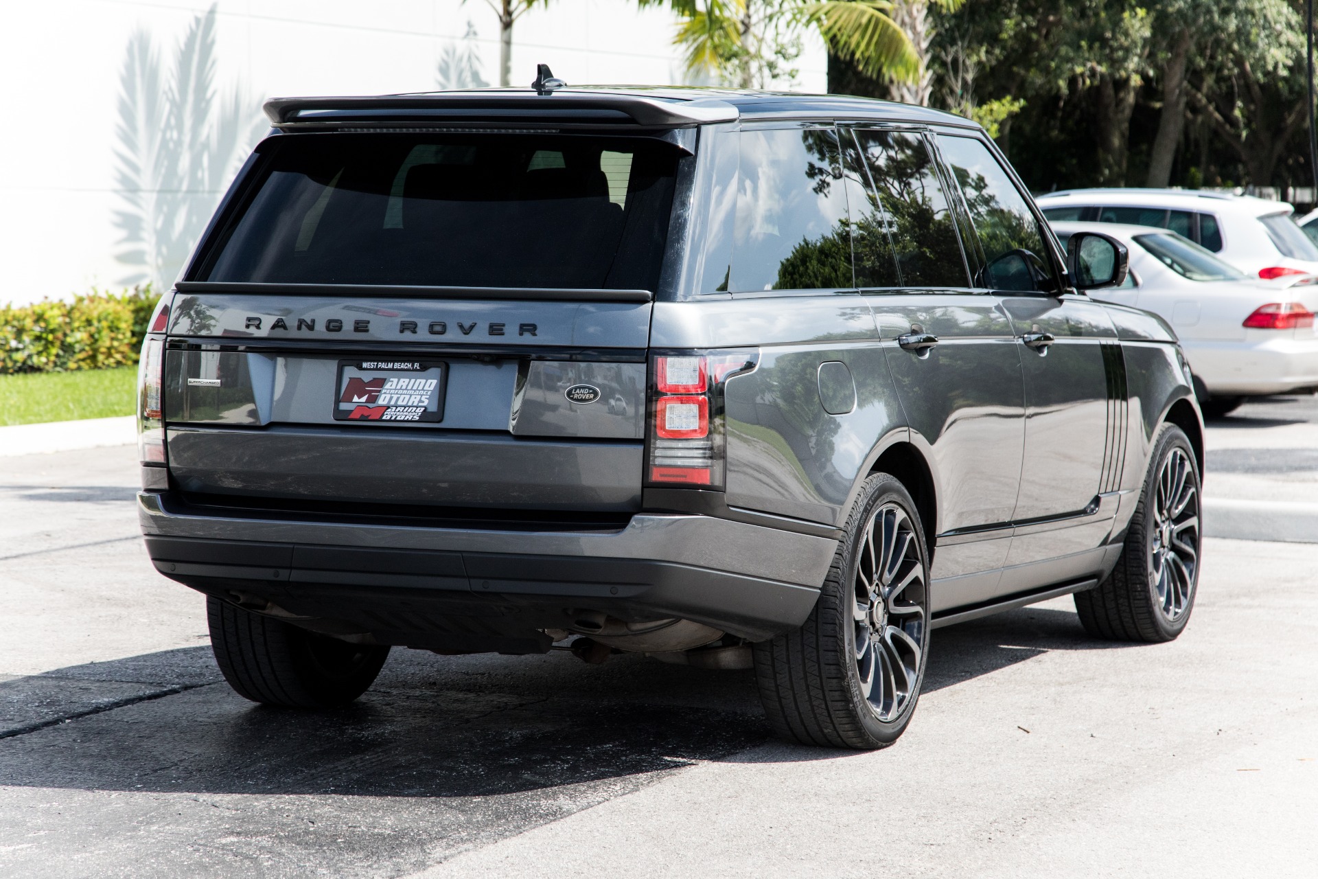 Used-2016-Land-Rover-Range-Rover-Supercharged