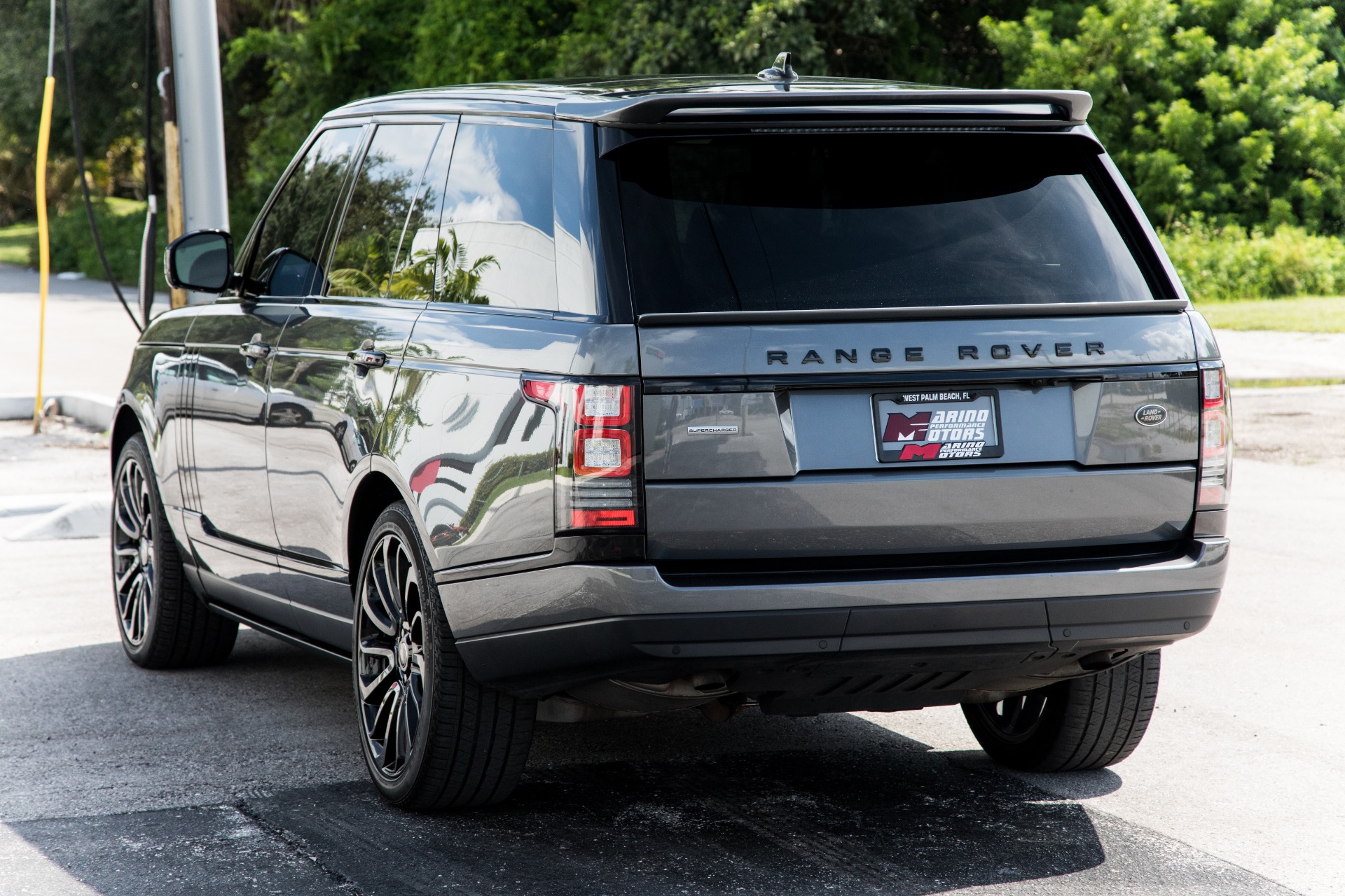 Used-2016-Land-Rover-Range-Rover-Supercharged