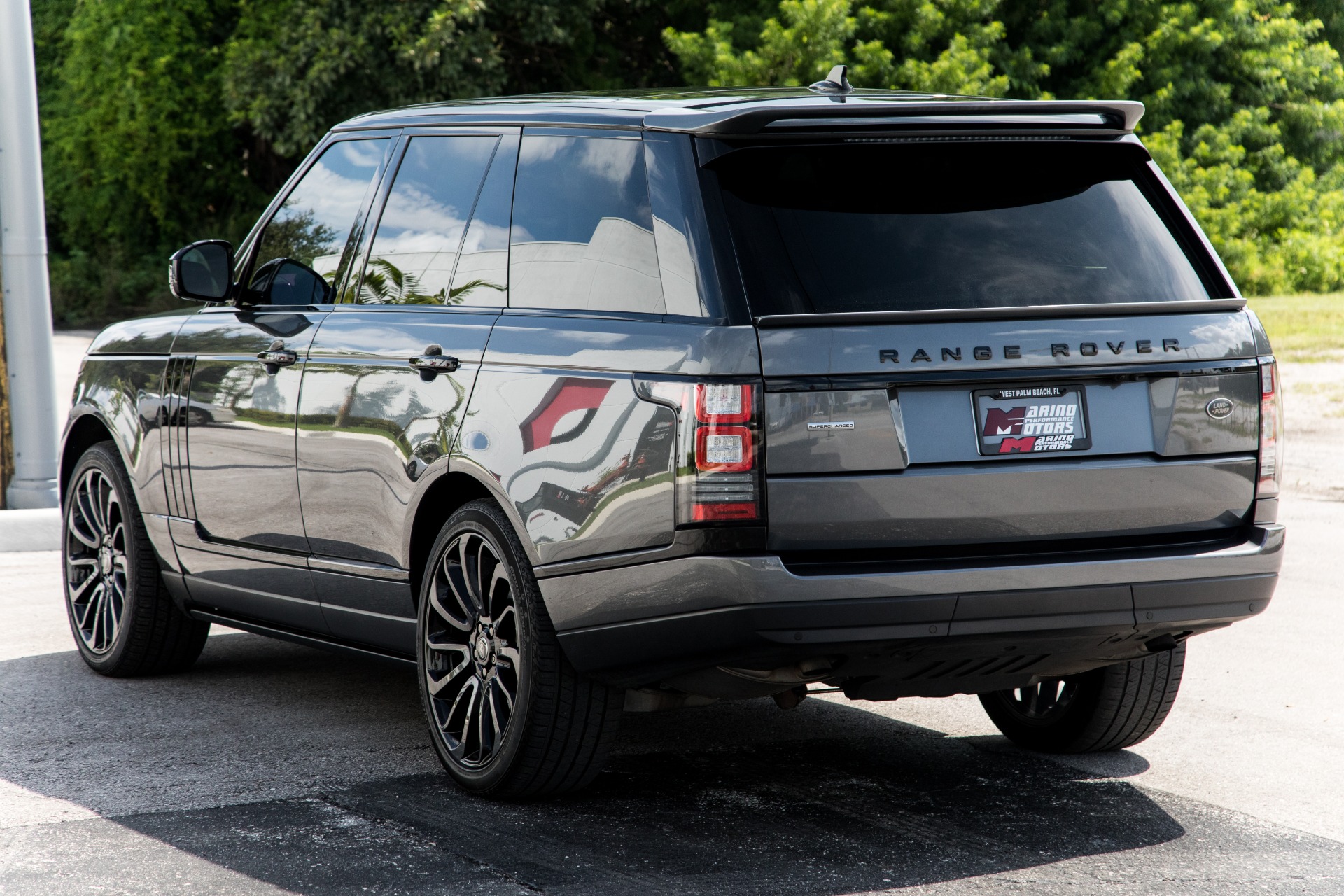 Used-2016-Land-Rover-Range-Rover-Supercharged