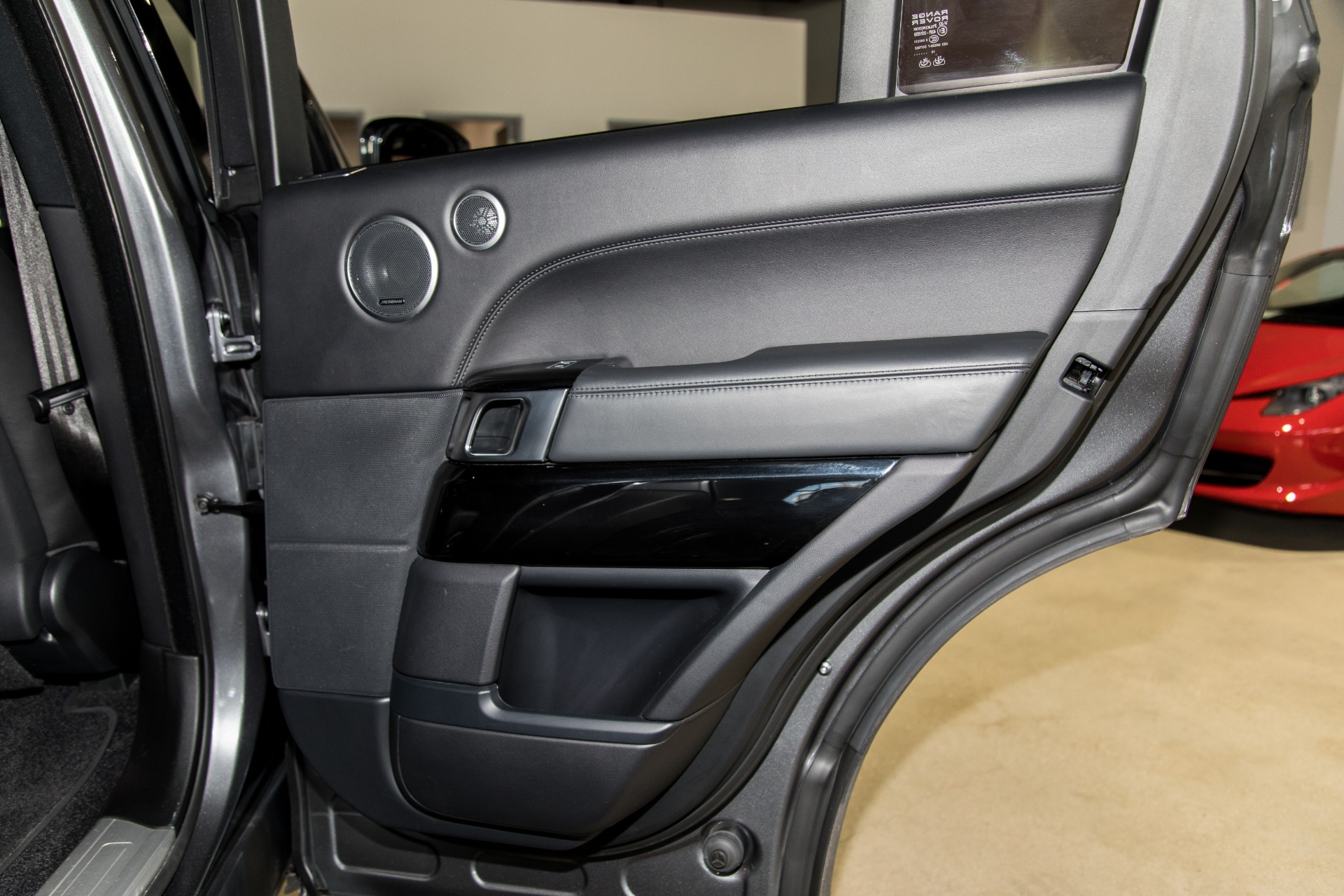 Used-2016-Land-Rover-Range-Rover-Supercharged