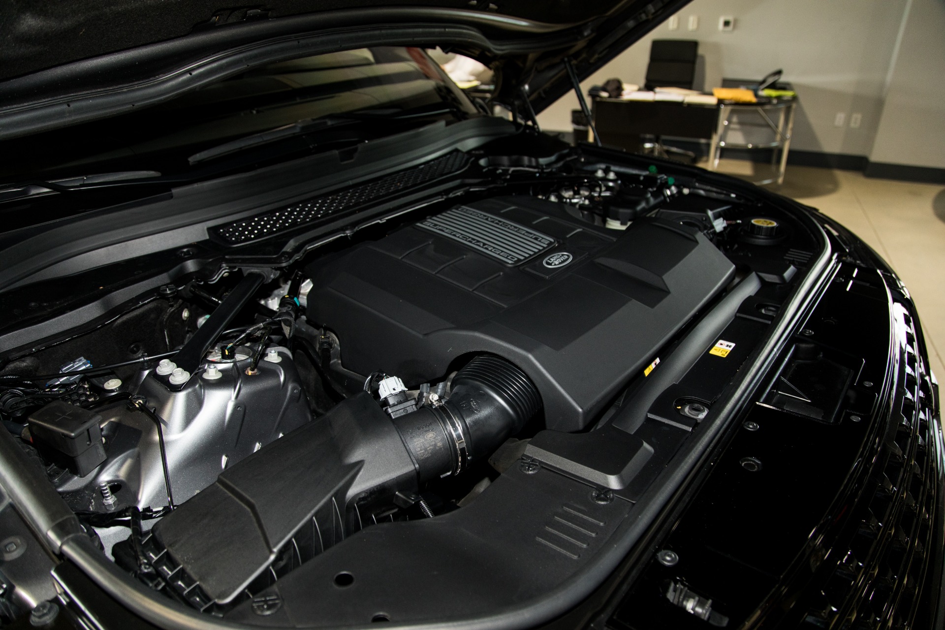 Used-2016-Land-Rover-Range-Rover-Supercharged