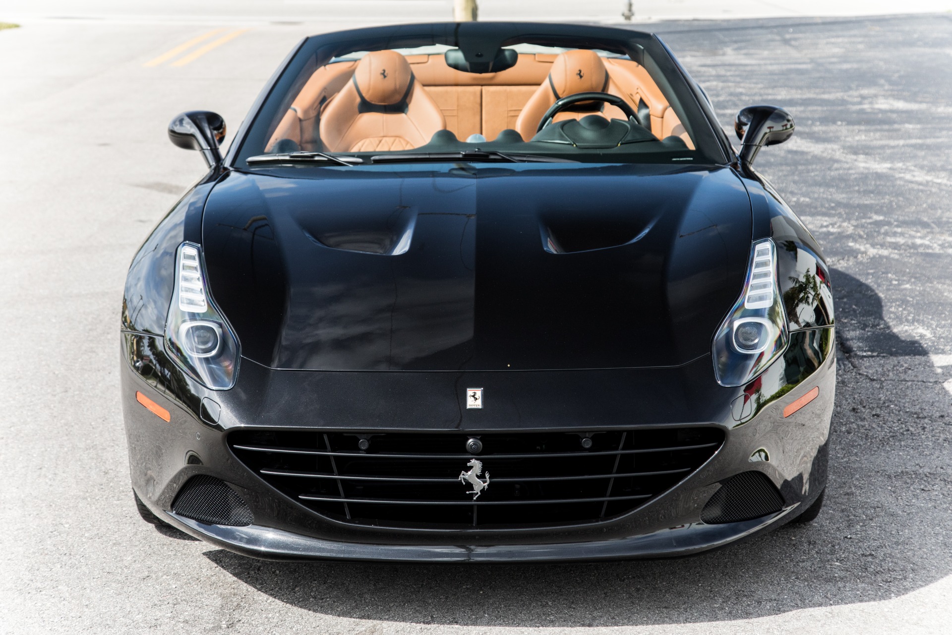 Used-2016-Ferrari-California-T