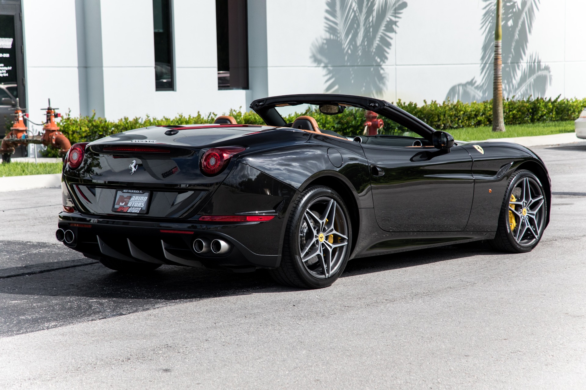 Used-2016-Ferrari-California-T