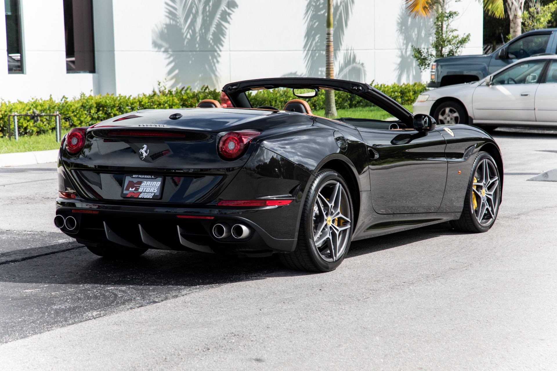Used-2016-Ferrari-California-T