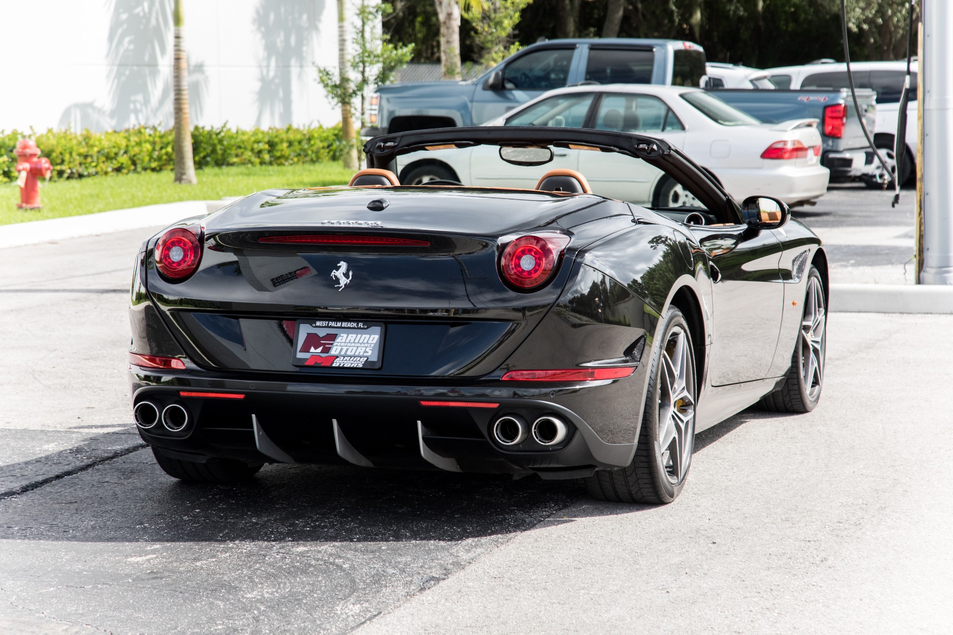 Used-2016-Ferrari-California-T
