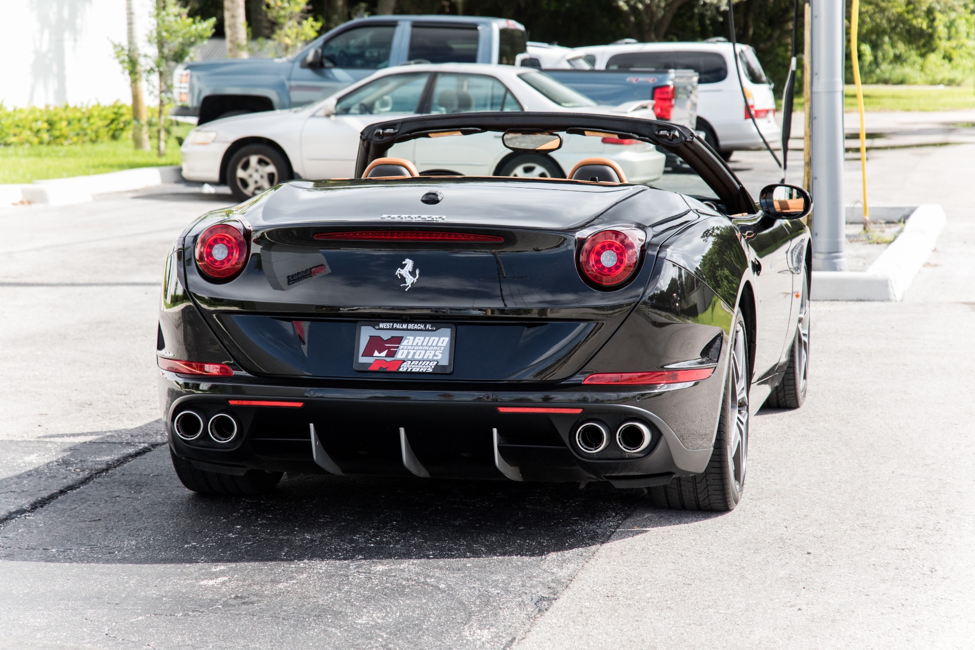 Used-2016-Ferrari-California-T