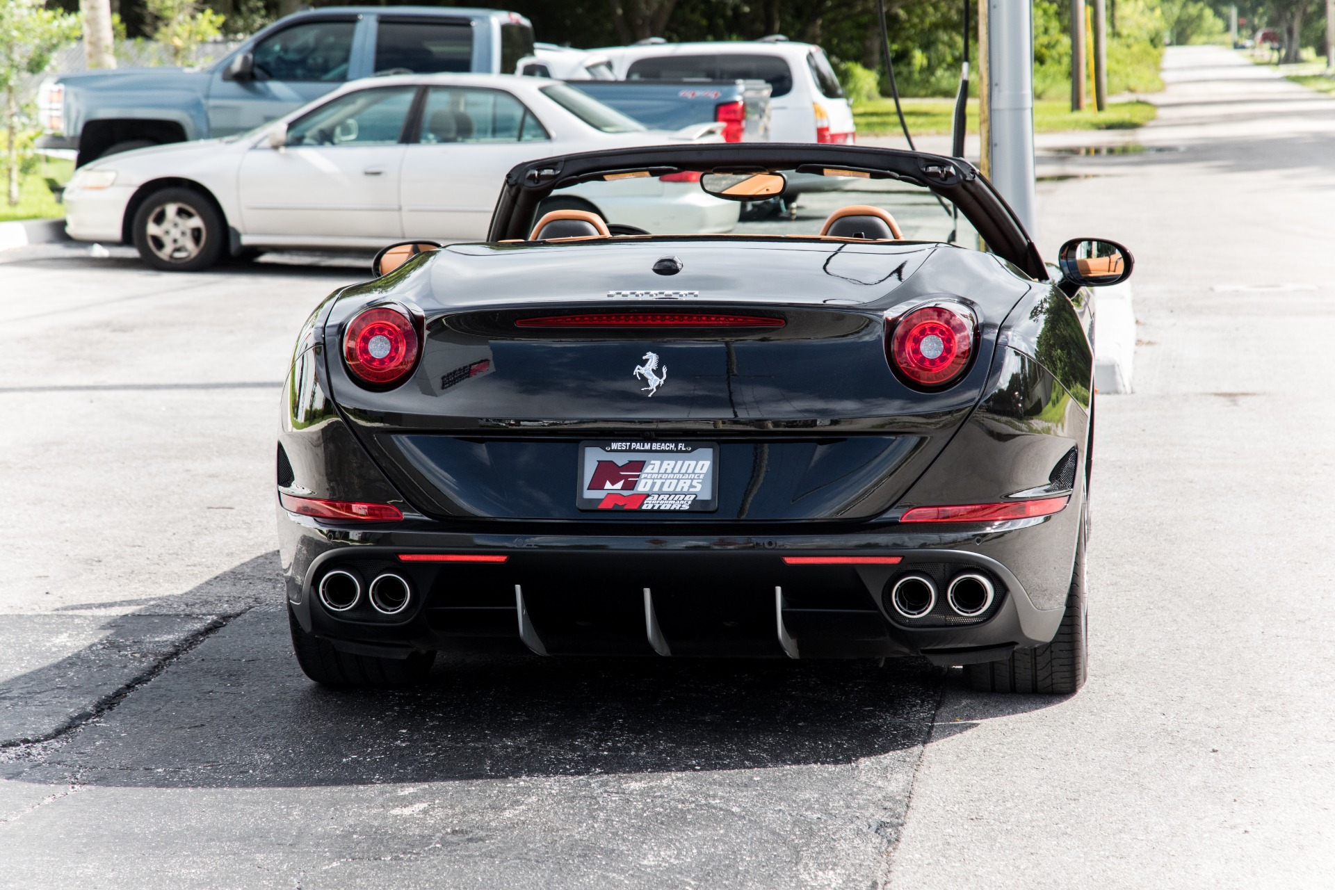 Used-2016-Ferrari-California-T