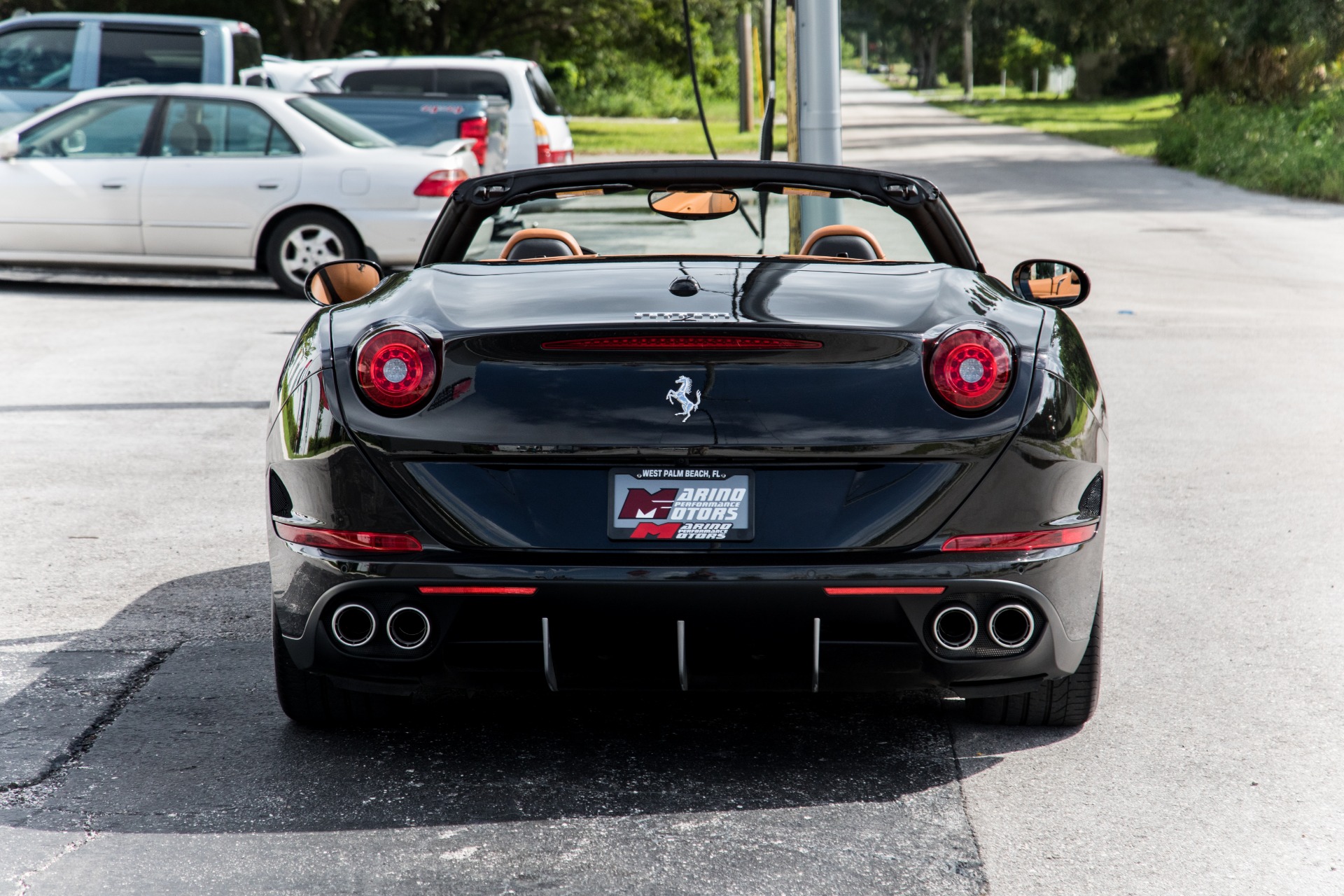 Used-2016-Ferrari-California-T