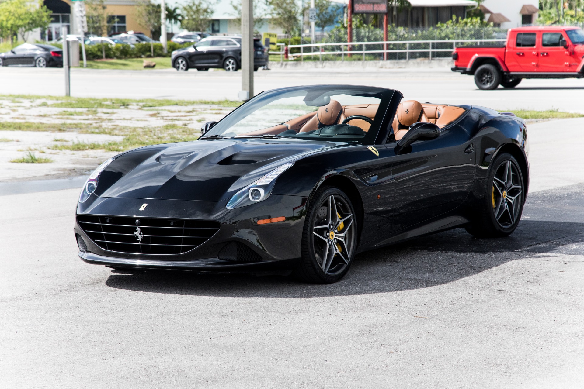 Used-2016-Ferrari-California-T