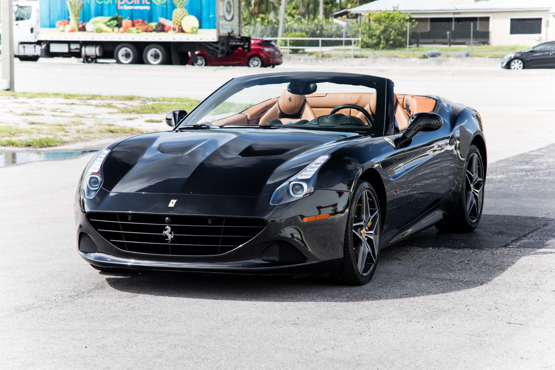 Used-2016-Ferrari-California-T