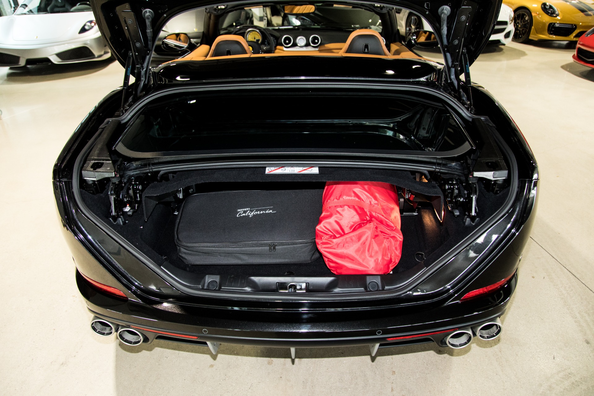 Used-2016-Ferrari-California-T