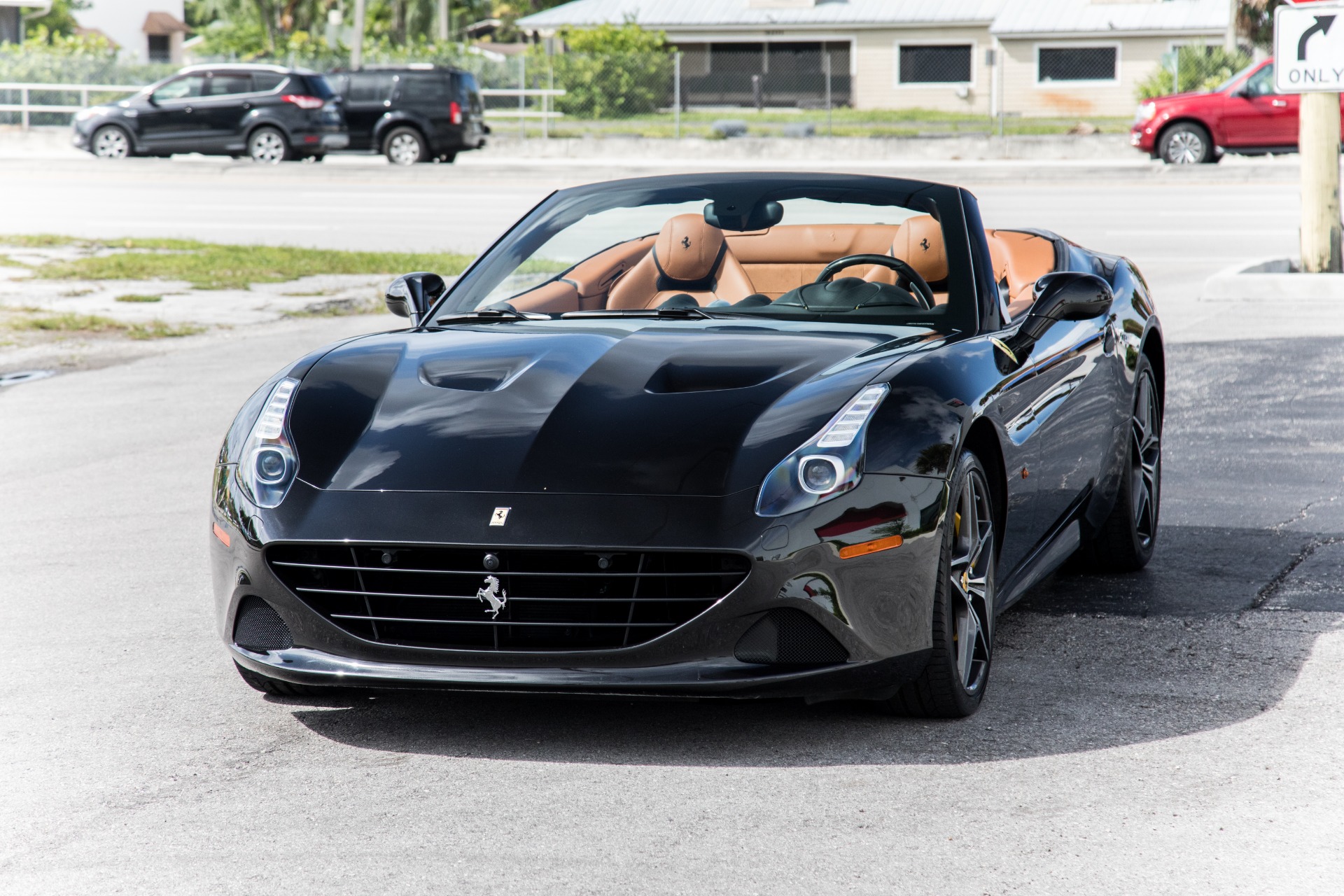 Used-2016-Ferrari-California-T
