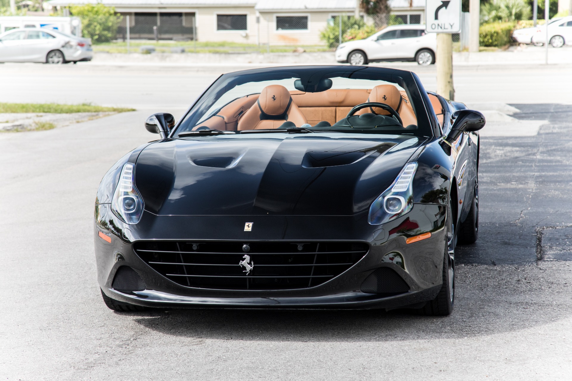 Used-2016-Ferrari-California-T