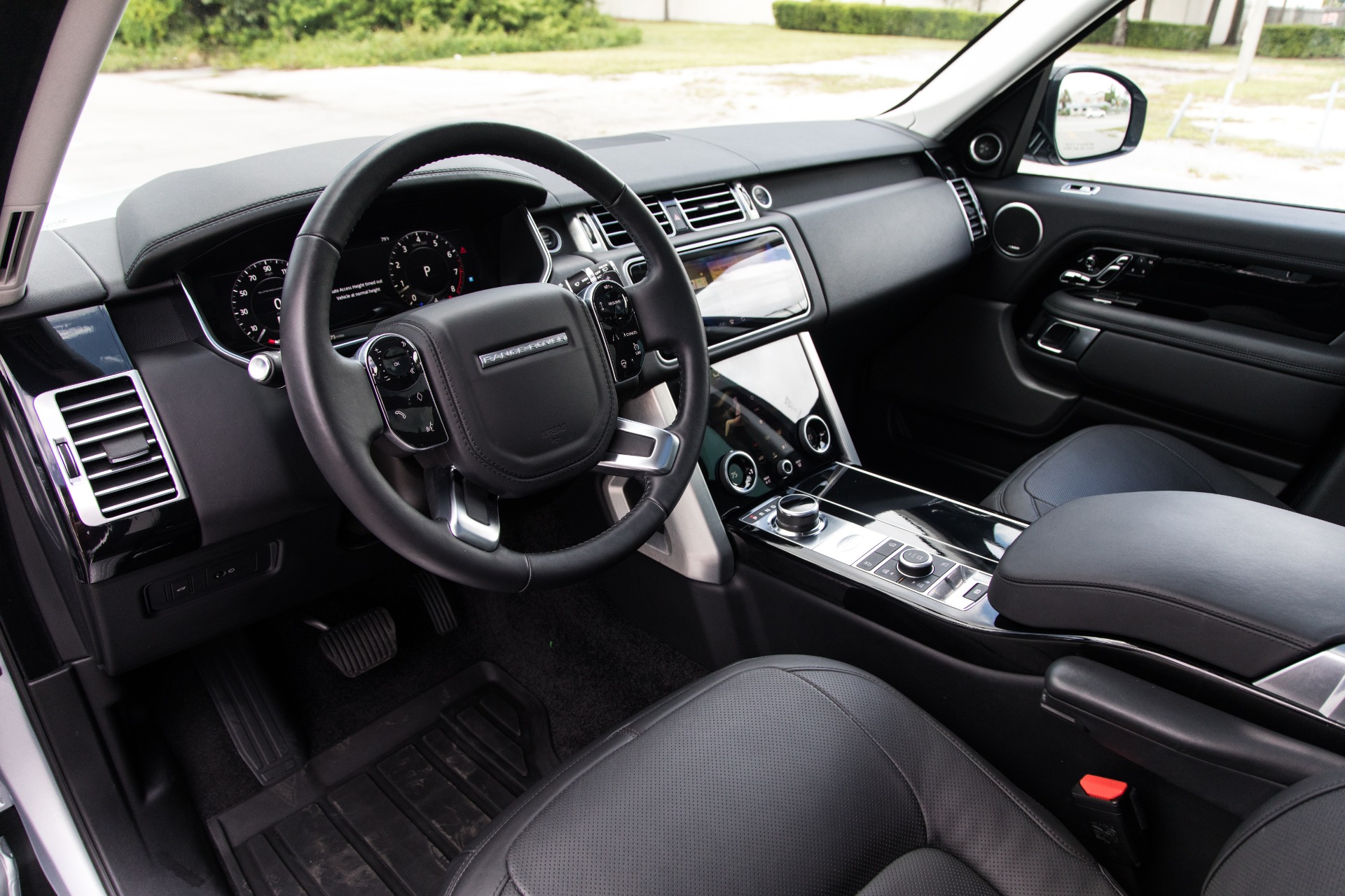 Used-2018-Land-Rover-Range-Rover-Supercharged