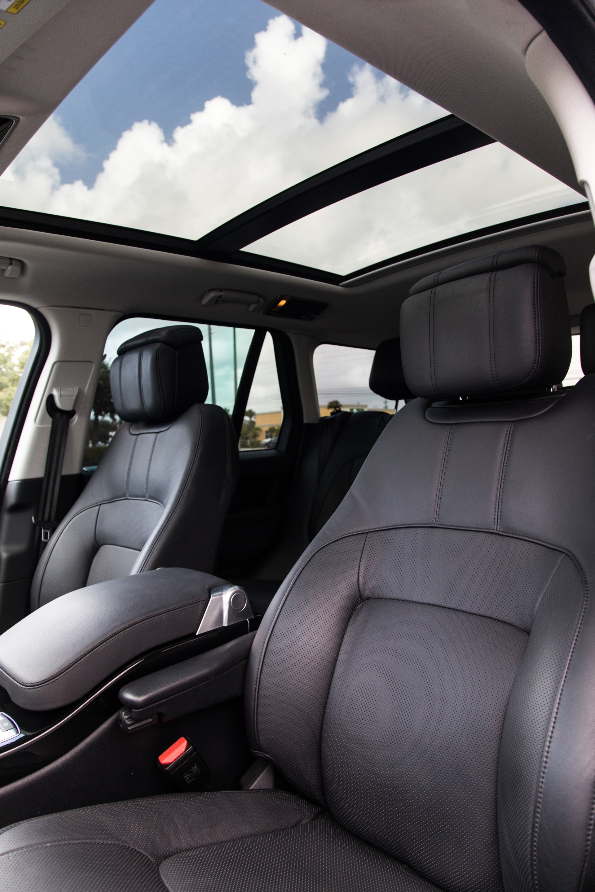Used-2018-Land-Rover-Range-Rover-Supercharged