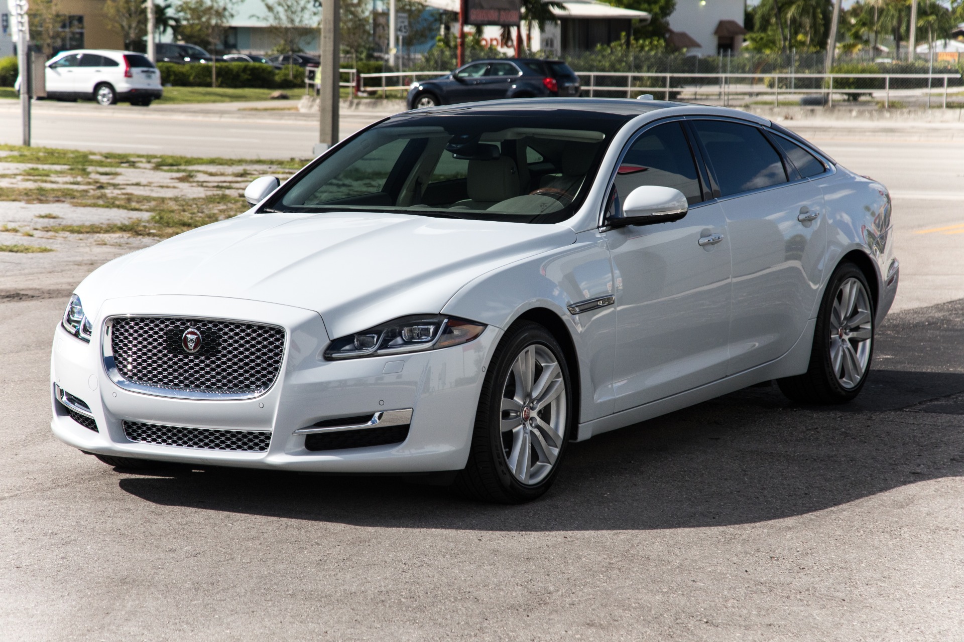 Used-2017-Jaguar-XJL-Portfolio