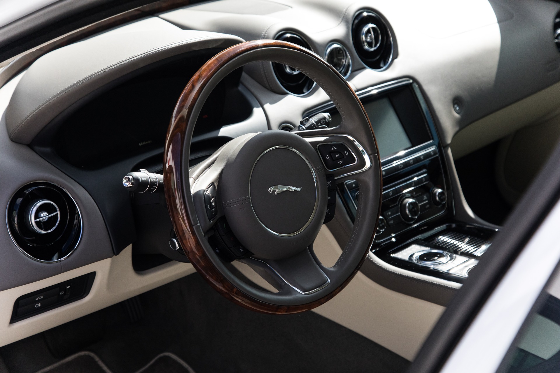 Used-2017-Jaguar-XJL-Portfolio