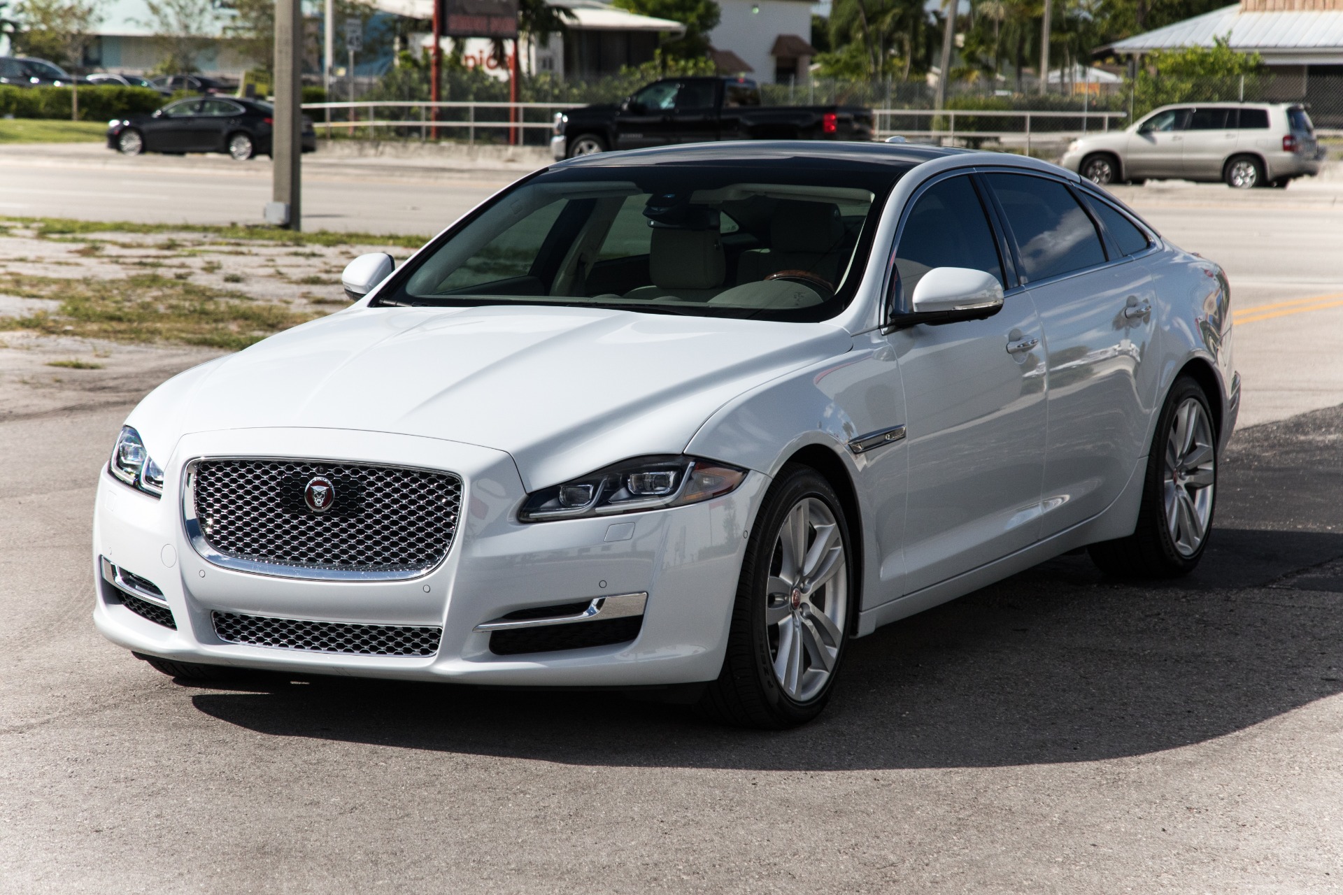 Used-2017-Jaguar-XJL-Portfolio