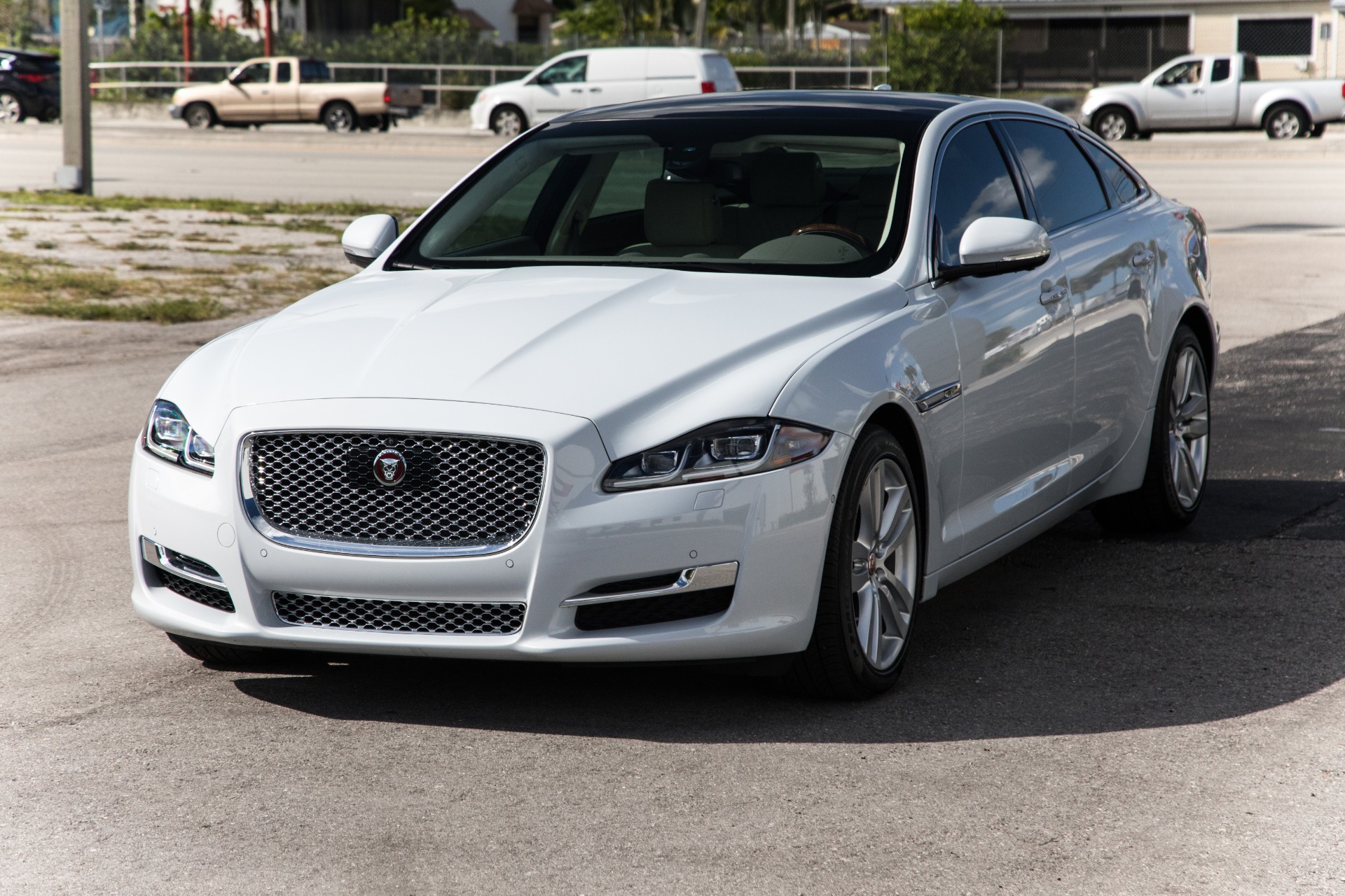 Used-2017-Jaguar-XJL-Portfolio