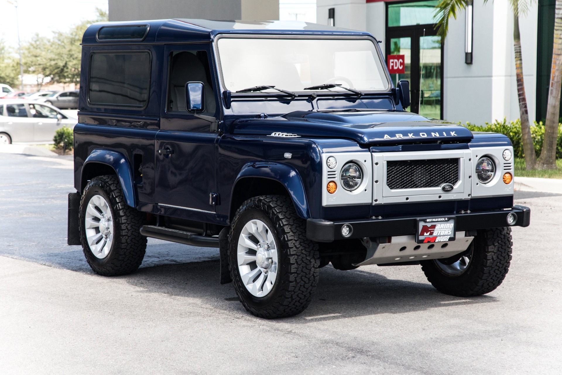 Used-1990-Land-Rover-D90-Defender