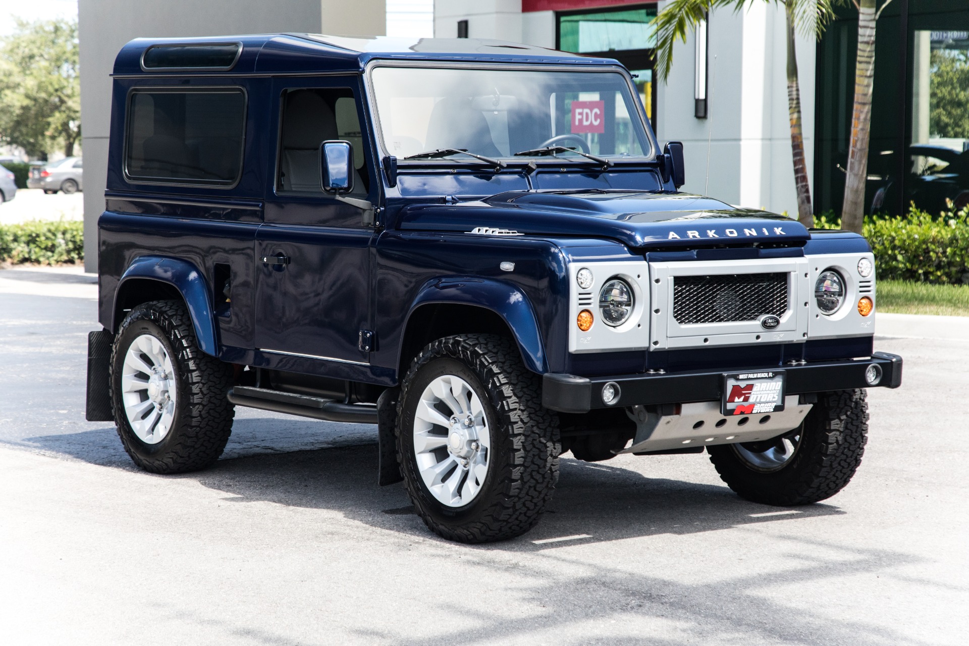 Used-1990-Land-Rover-D90-Defender