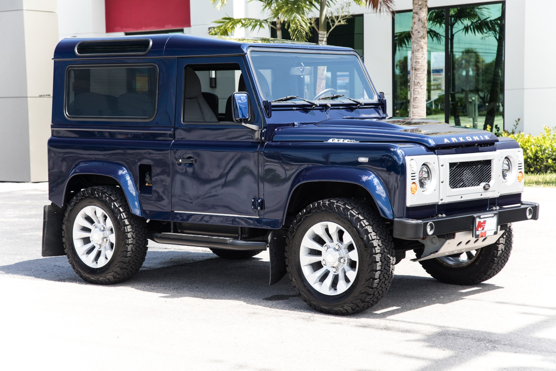 Used-1990-Land-Rover-D90-Defender