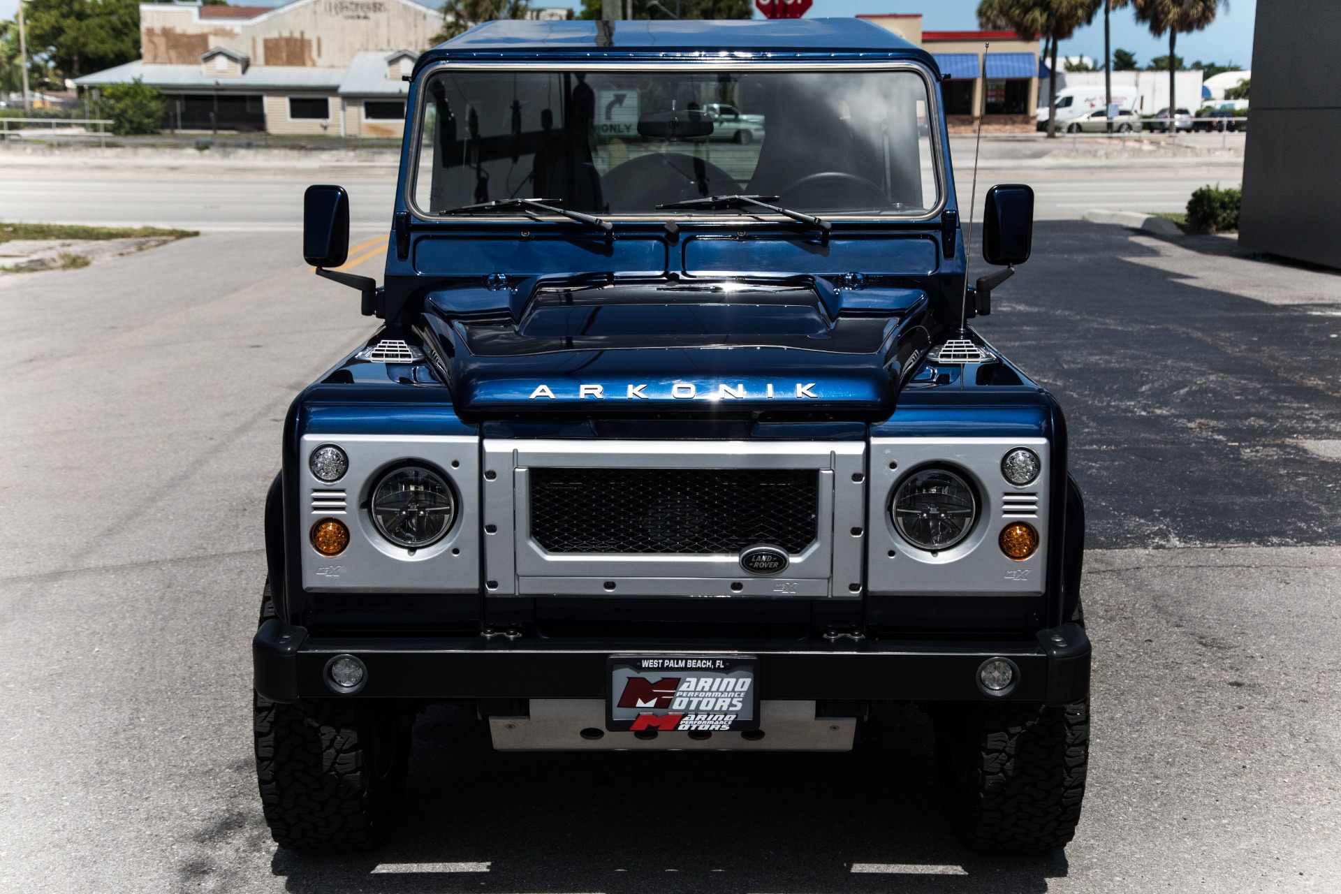 Used-1990-Land-Rover-D90-Defender